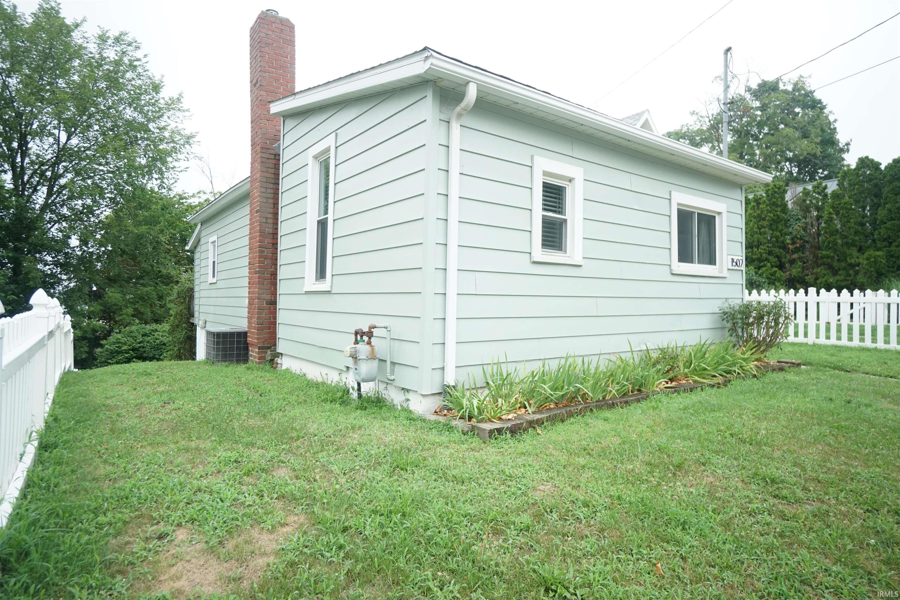 Photo 12 of 1502 Chestnut Street