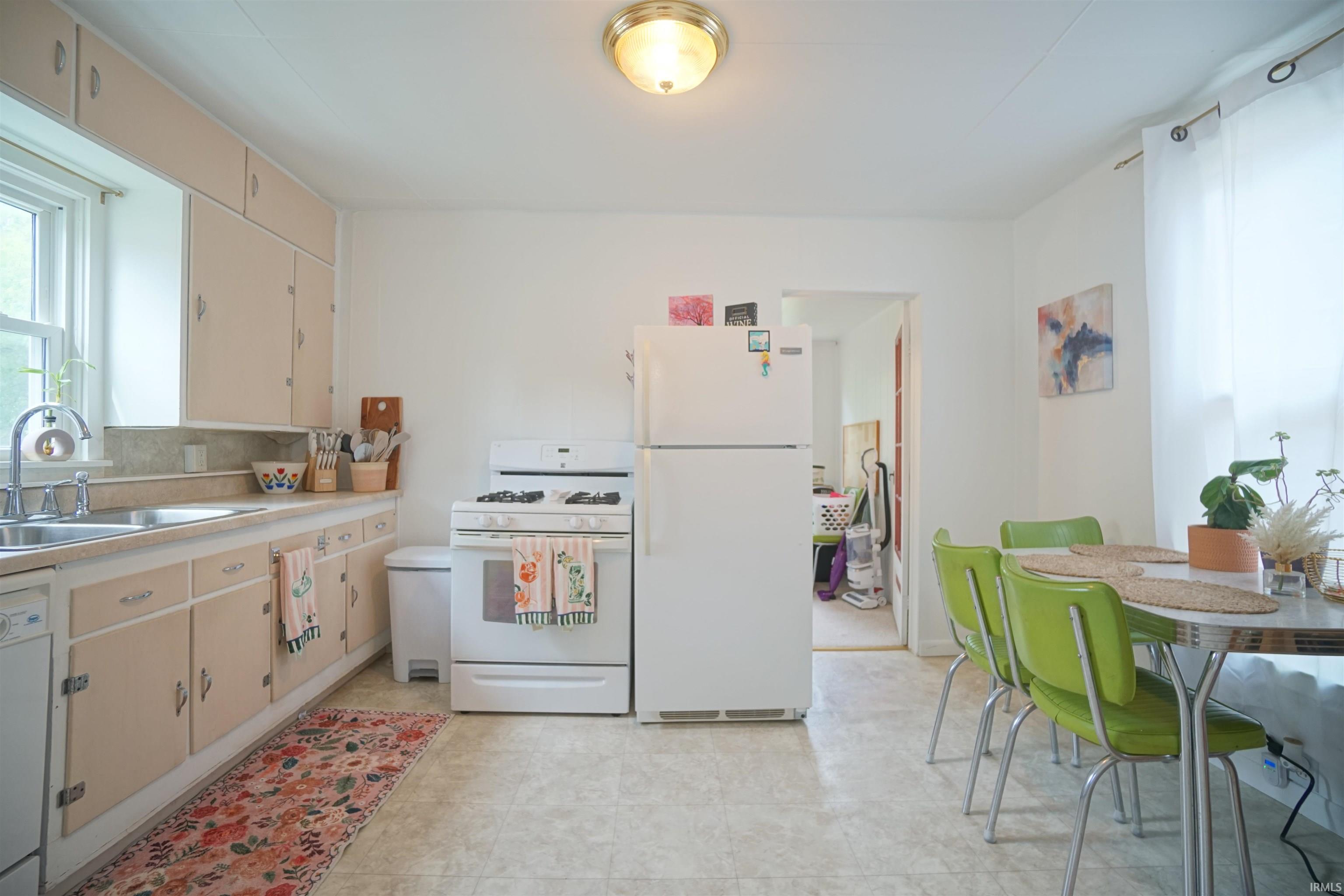 Photo 2 of 1502 Chestnut Street