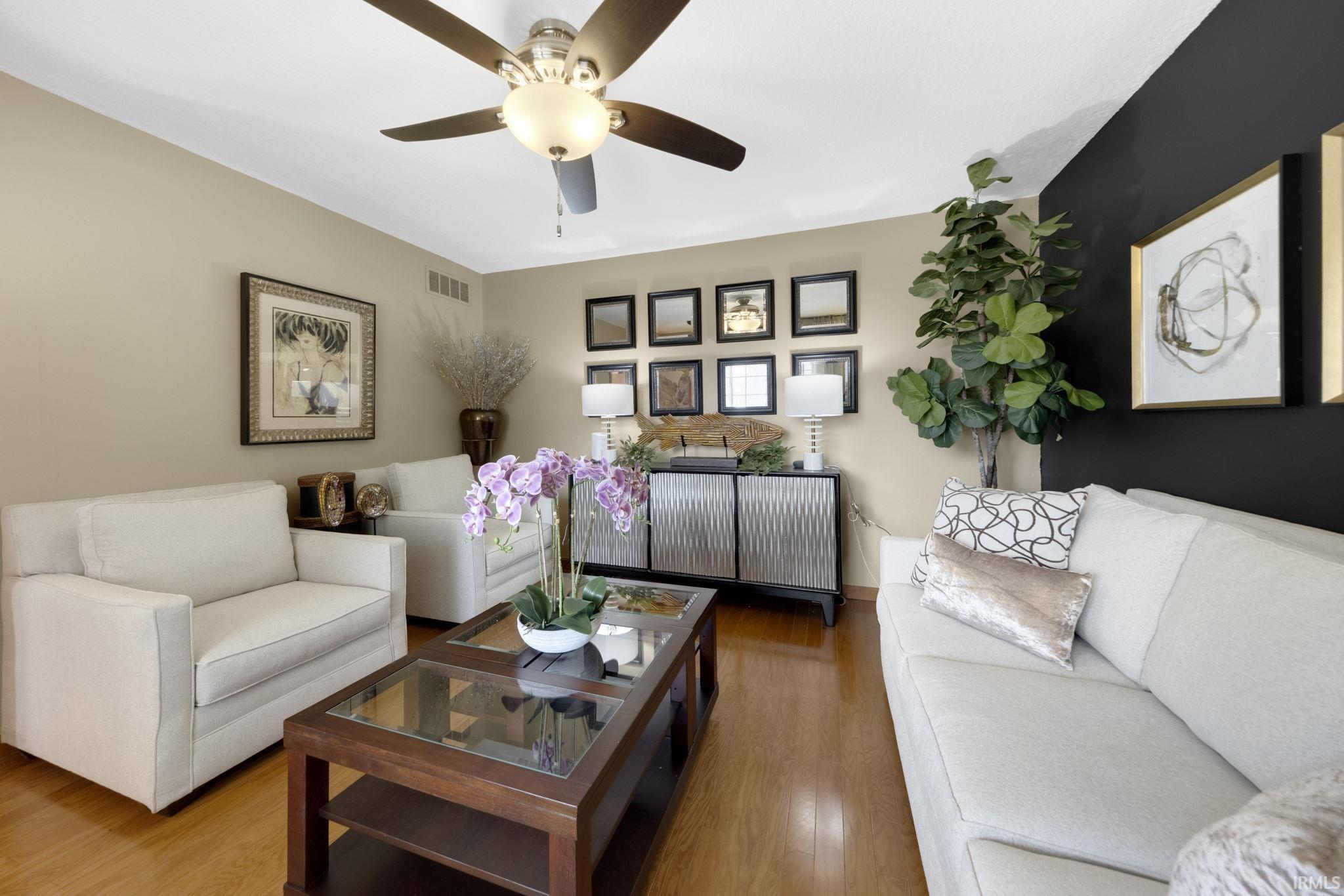 Photo 4 of 11028 Oak Briar Court