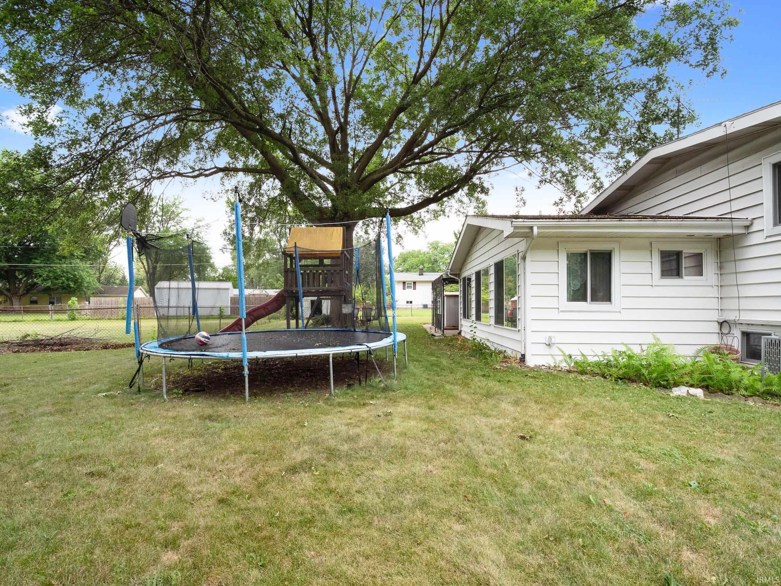Photo 7 of 4128 Wedgewood Drive