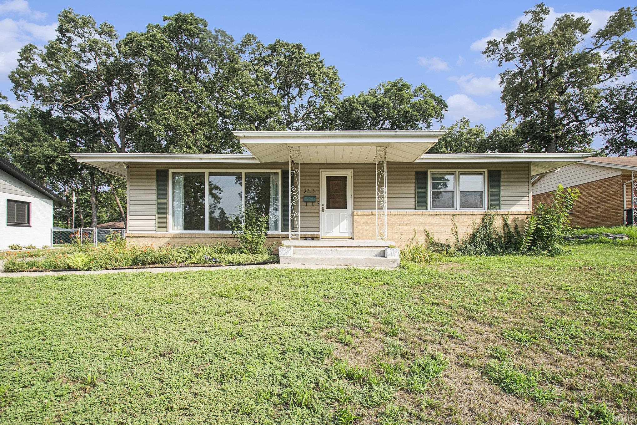 Homes for sale in South Bend, IN | 3715 Surrey Ln, South Bend, IN 46628 | MLS# 202530024