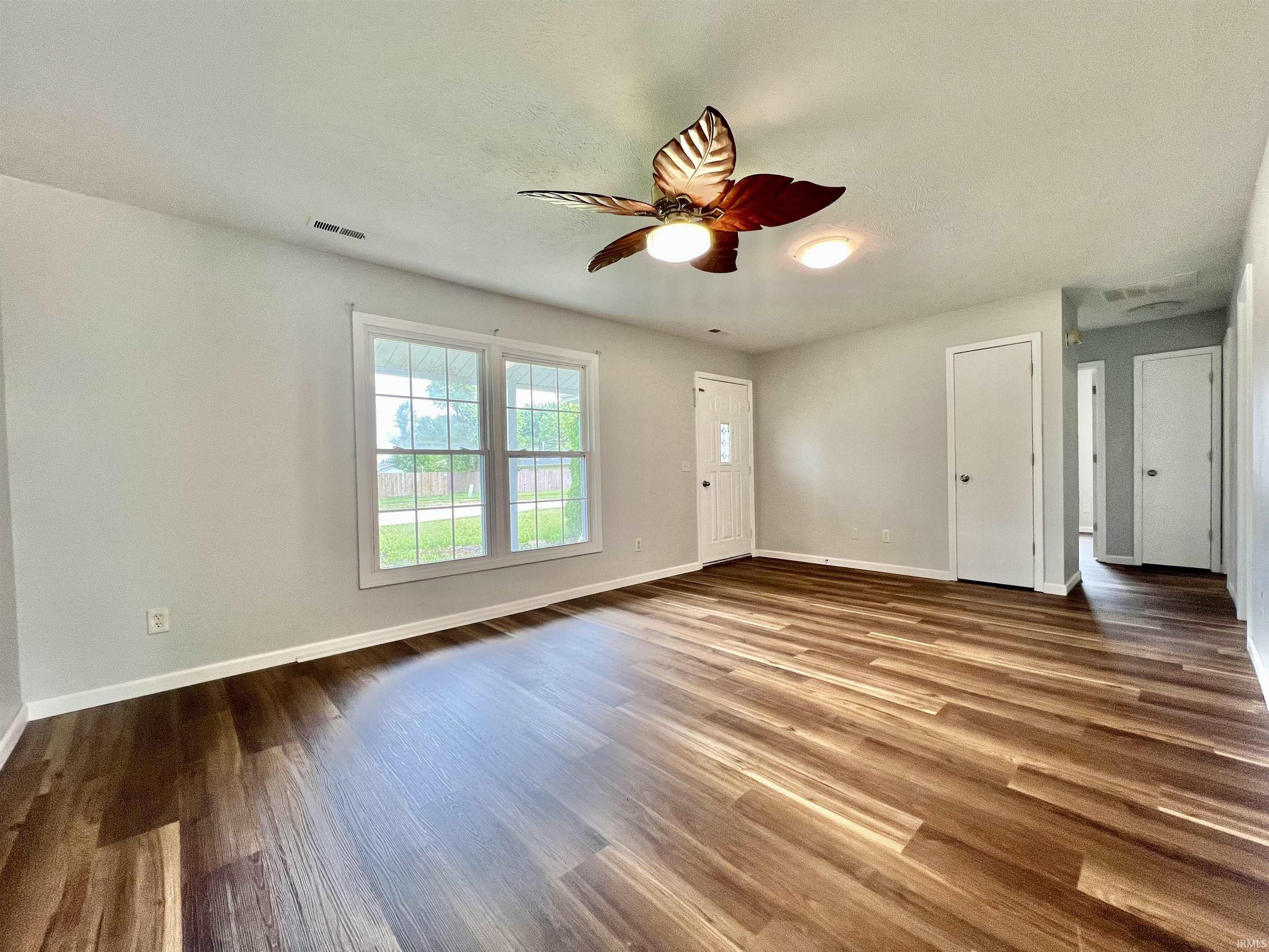 Photo 4 of 311 Maxine Drive