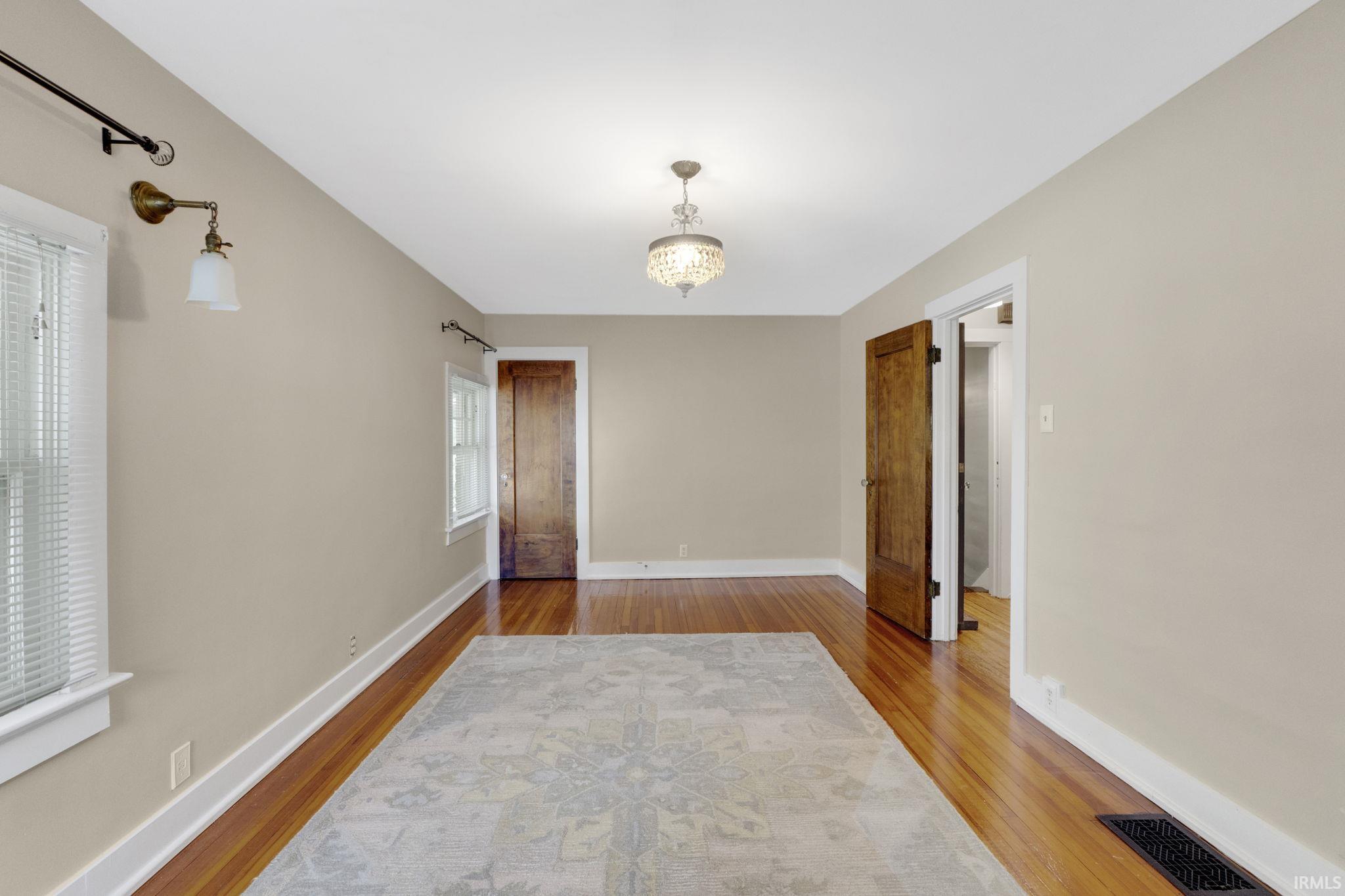 Photo 14 of 921 Thieme Drive