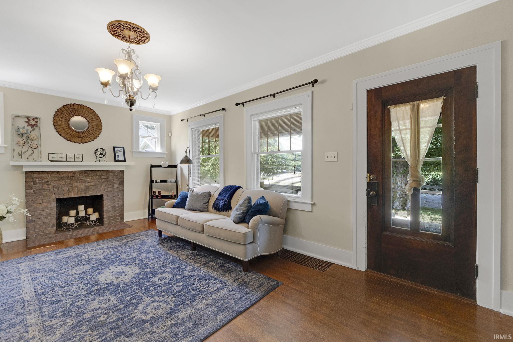 Photo 9 of 921 Thieme Drive