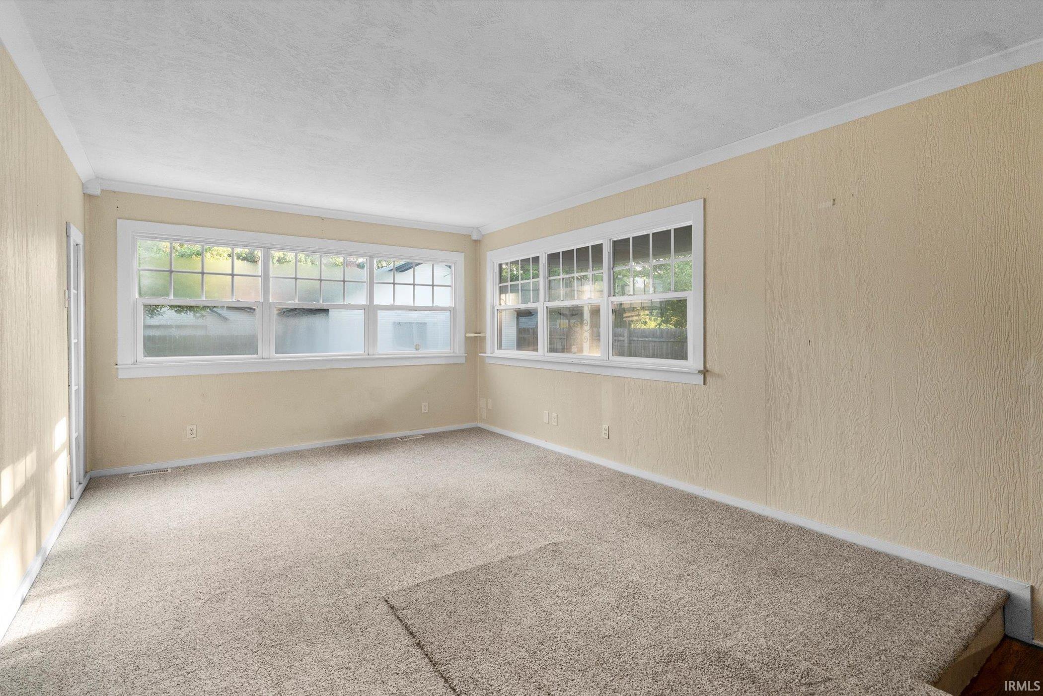 Photo 10 of 914 Kinnaird Avenue