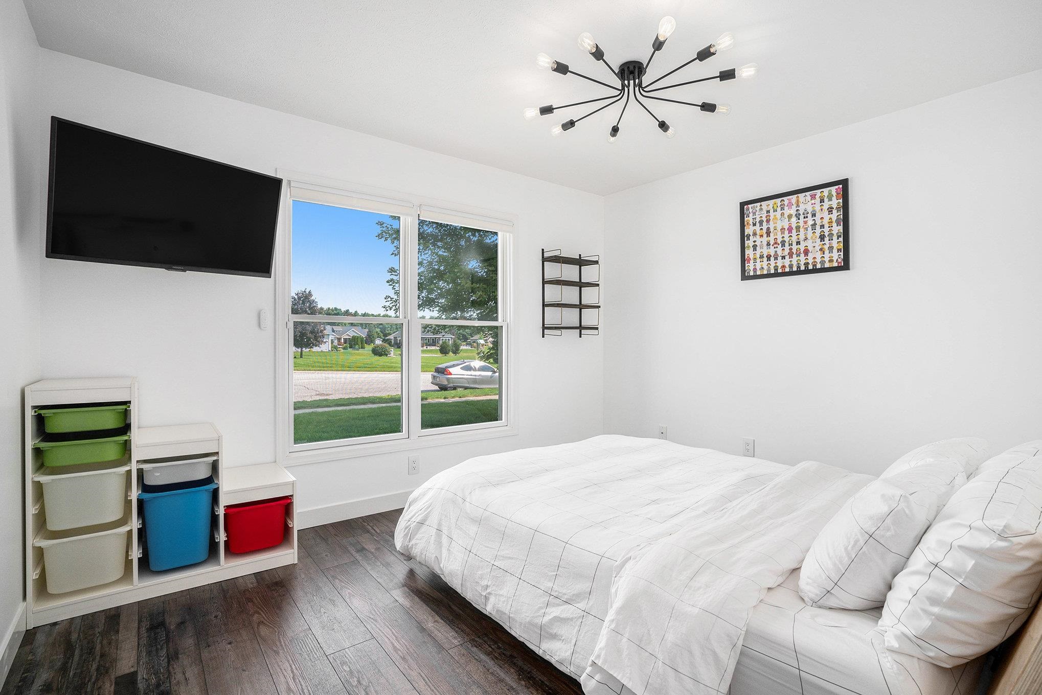 Photo 11 of 930 Ridgeview Drive