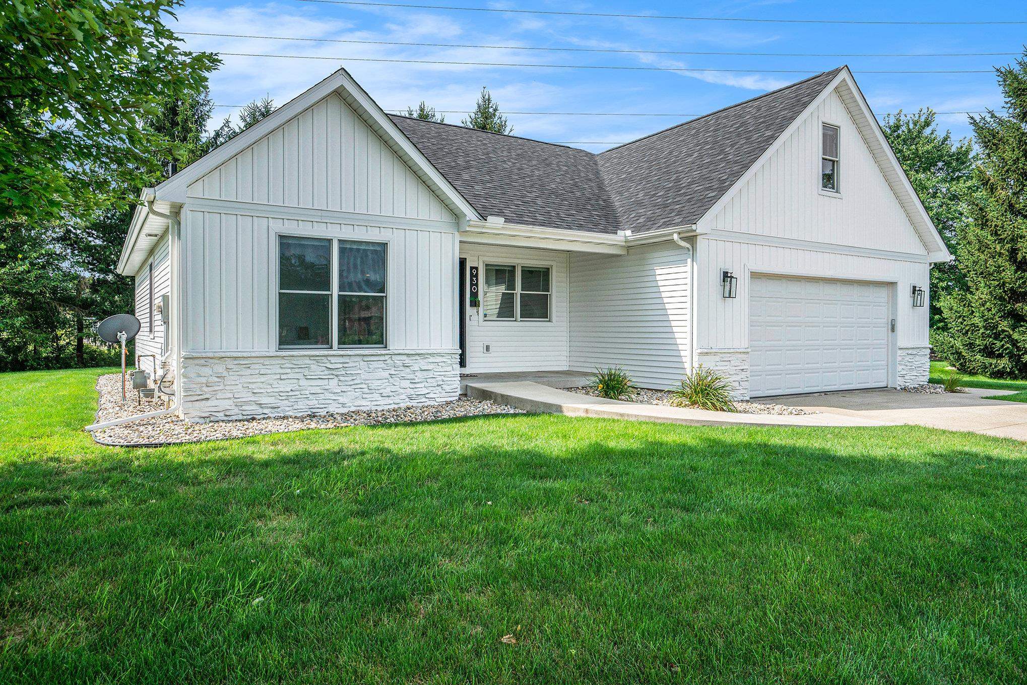 Photo 27 of 930 Ridgeview Drive