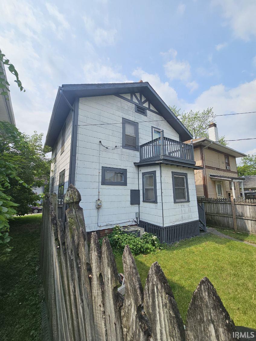 Photo 3 of 445 E Wildwood Avenue