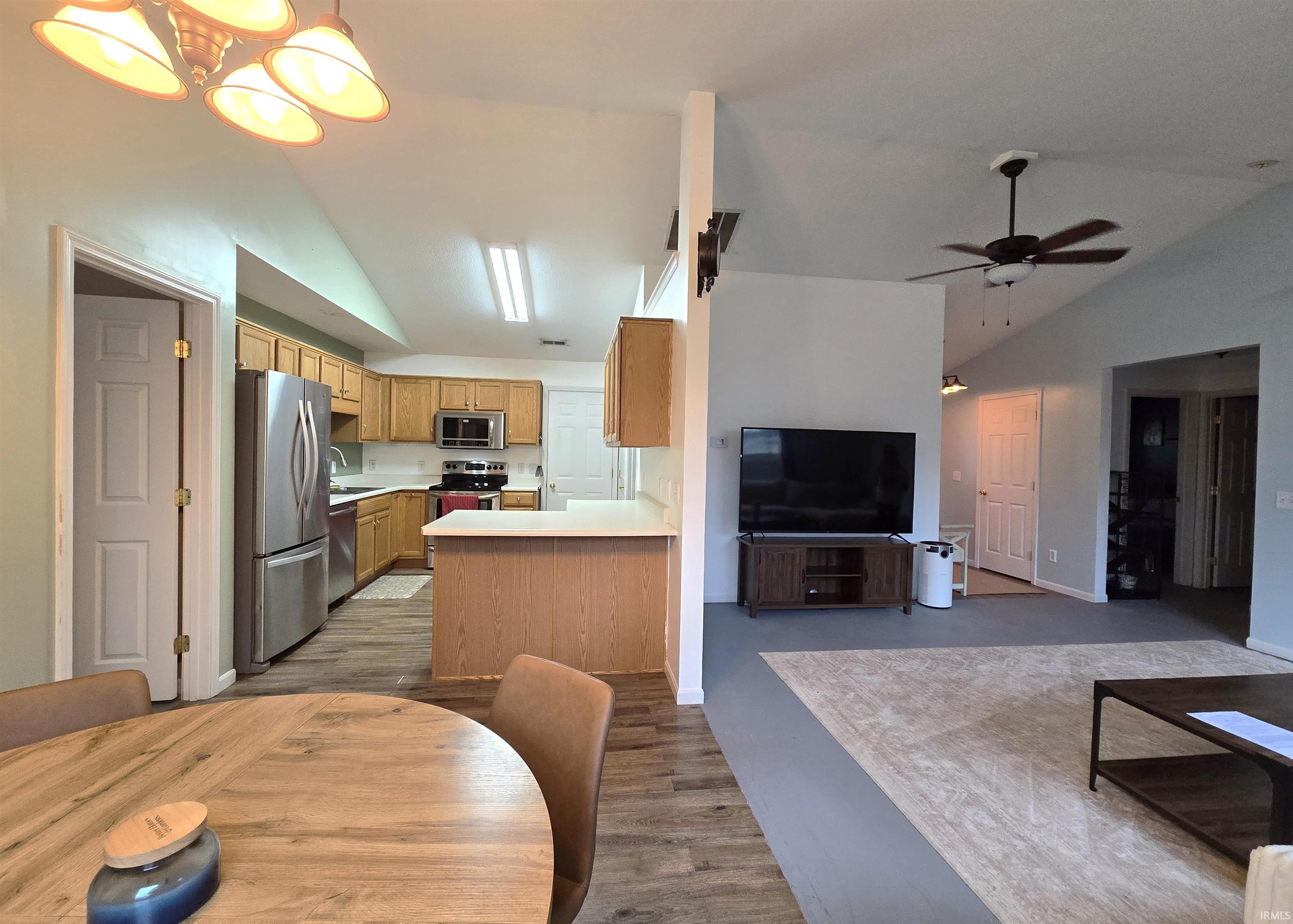 Photo 5 of 312 Heide Lane