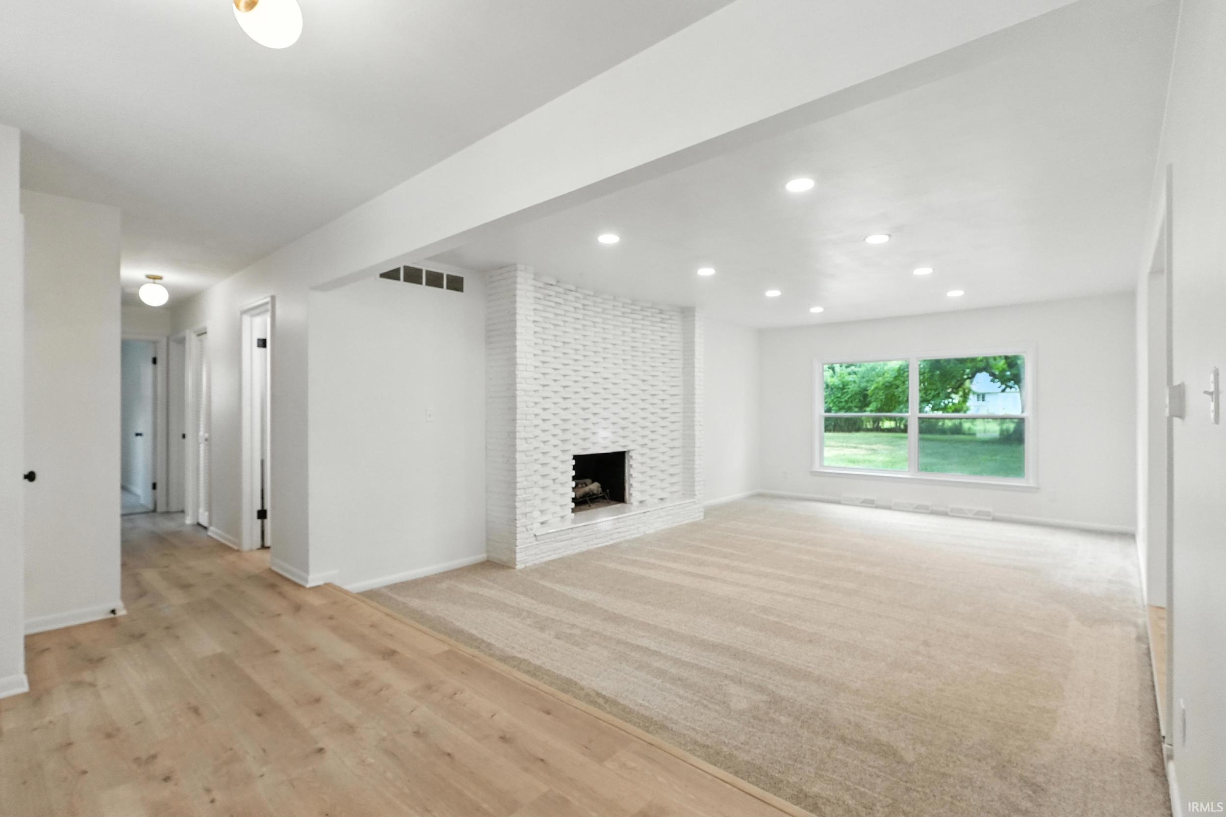 Photo 2 of 904 Pelham Drive