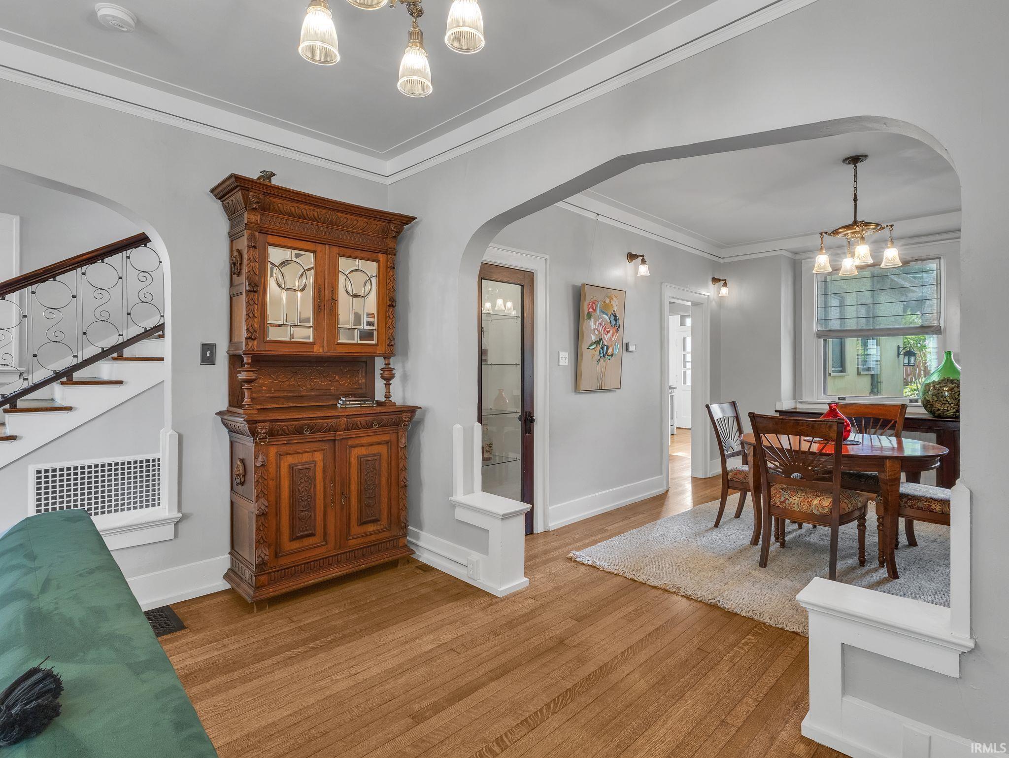 Photo 12 of 1227 W Berry Street