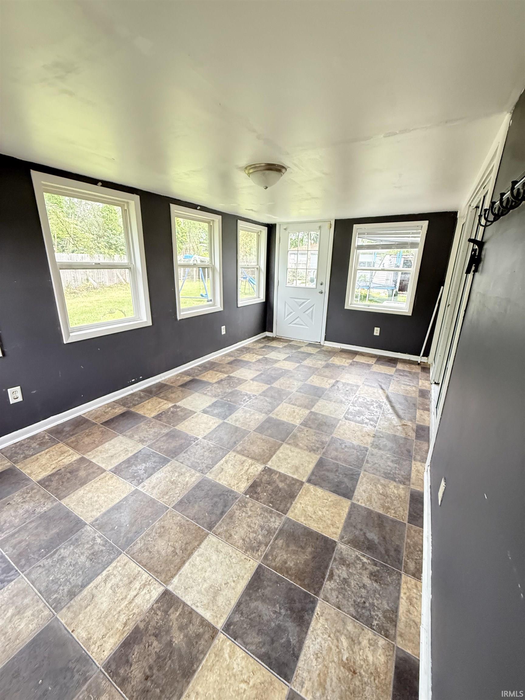 Photo 16 of 4816 hessen cassel Road