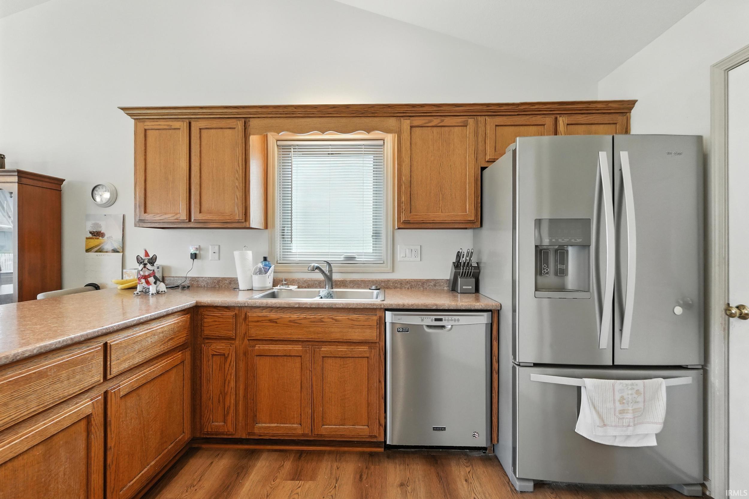 Photo 13 of 1410 S Duesenberg Drive