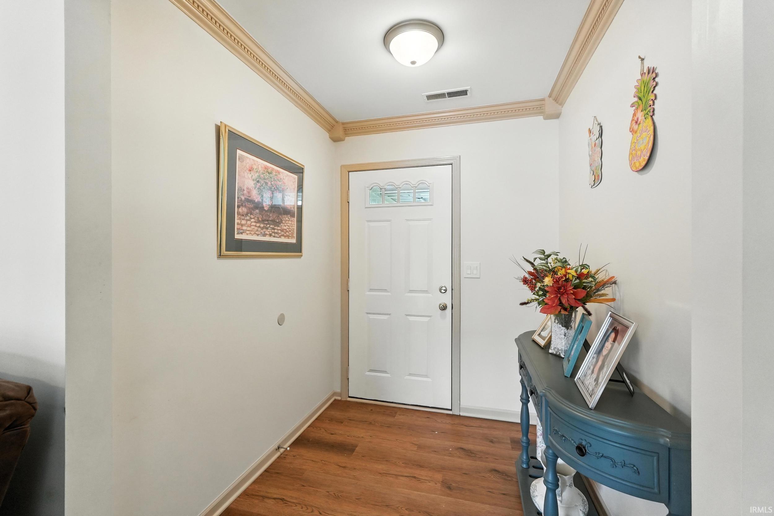 Photo 2 of 1410 S Duesenberg Drive