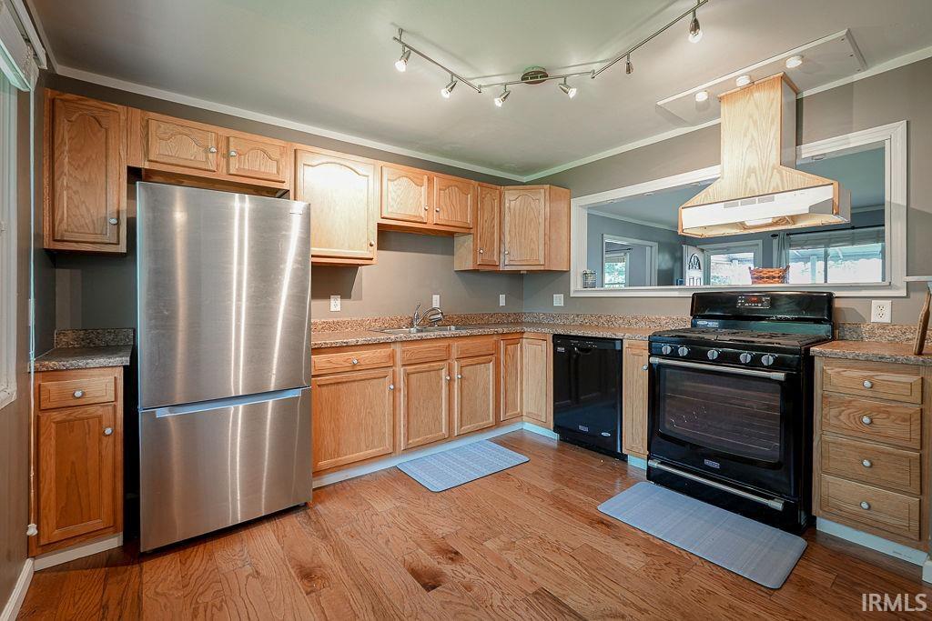 Photo 2 of 6509 Redbud Drive