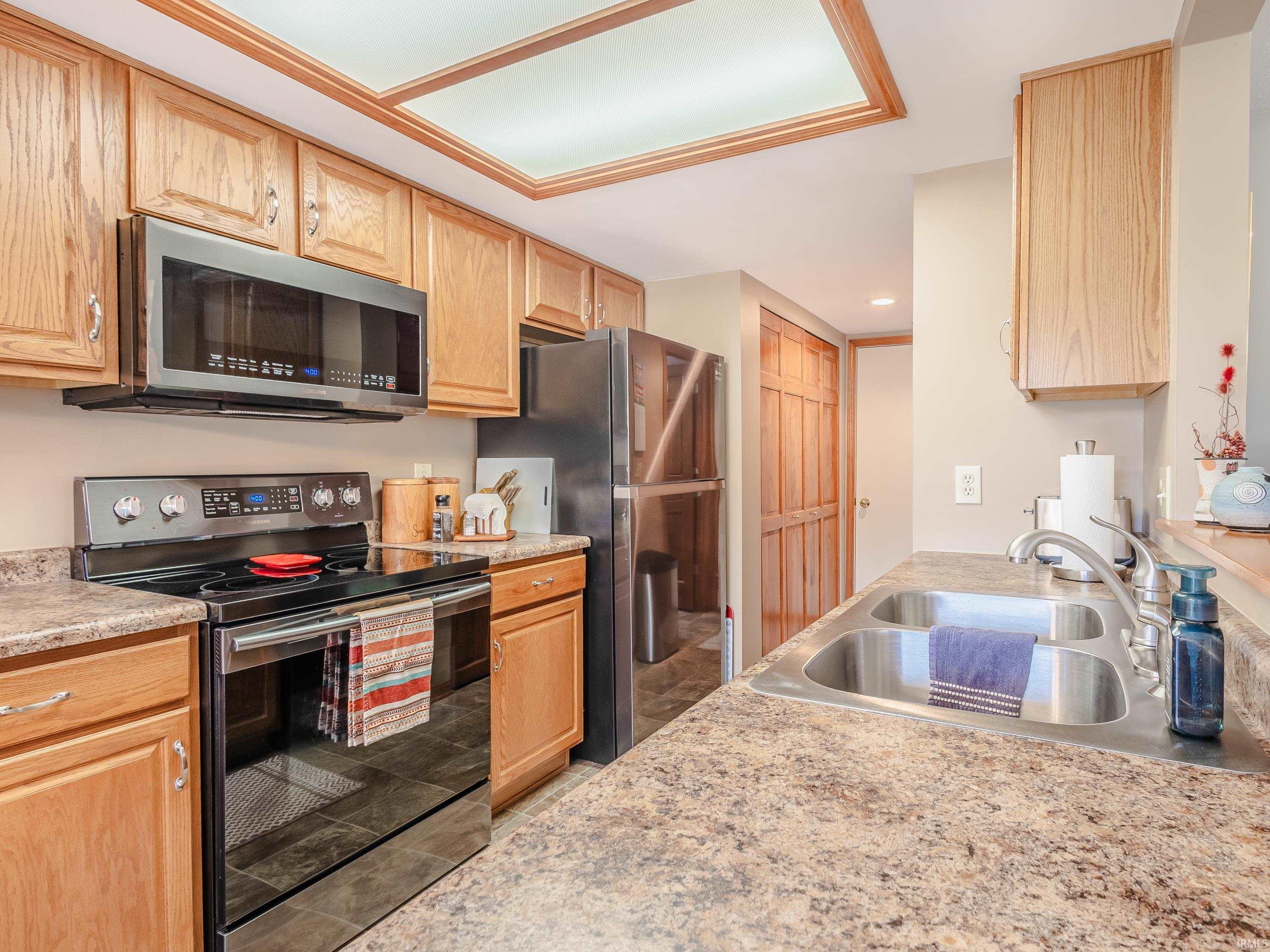 Photo 5 of 5724 Thornbriar Lane