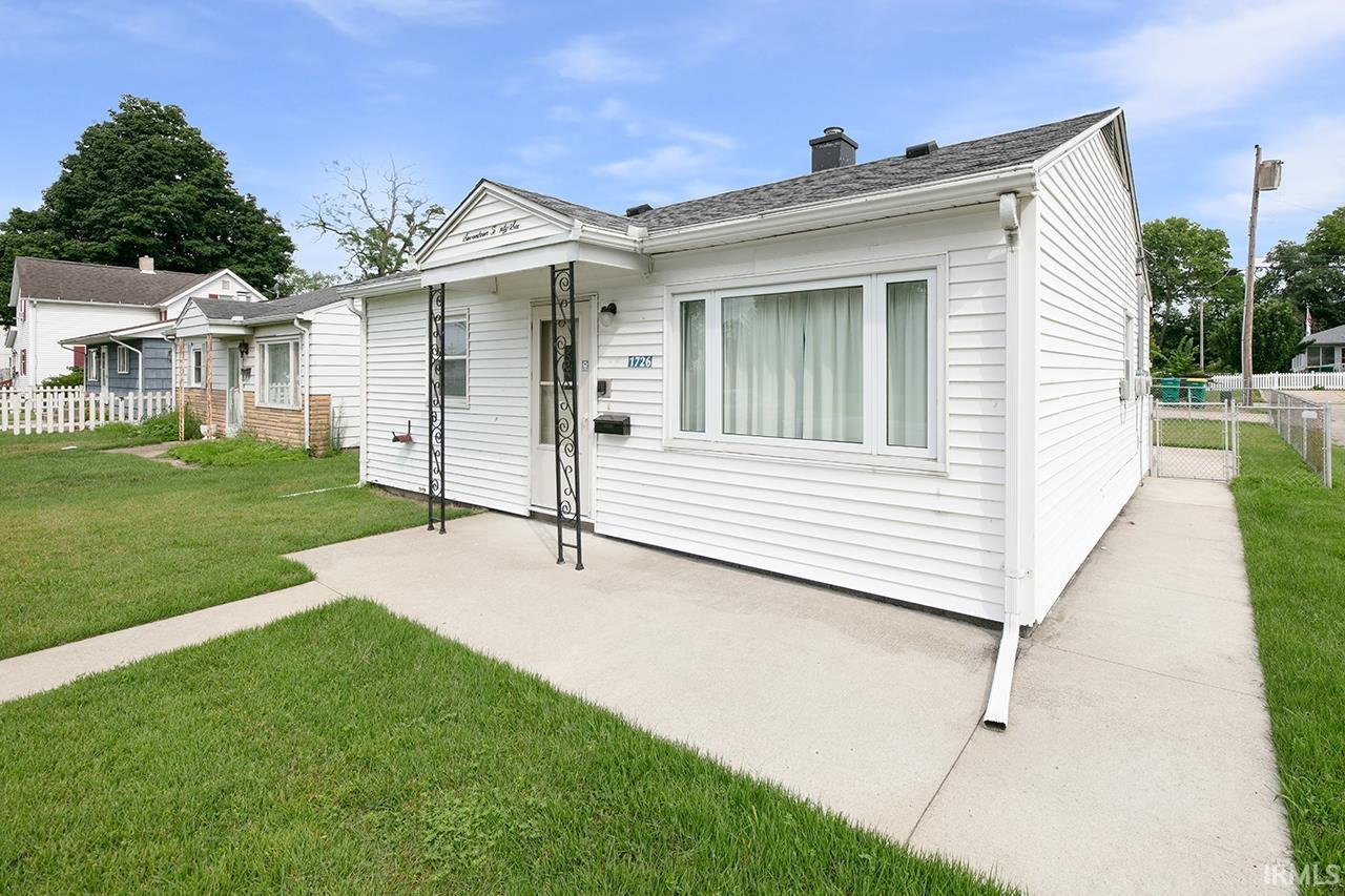 Homes for sale in Mishawaka, IN | 1726 Homewood Ave, Mishawaka, IN 46544 | MLS# 202530301