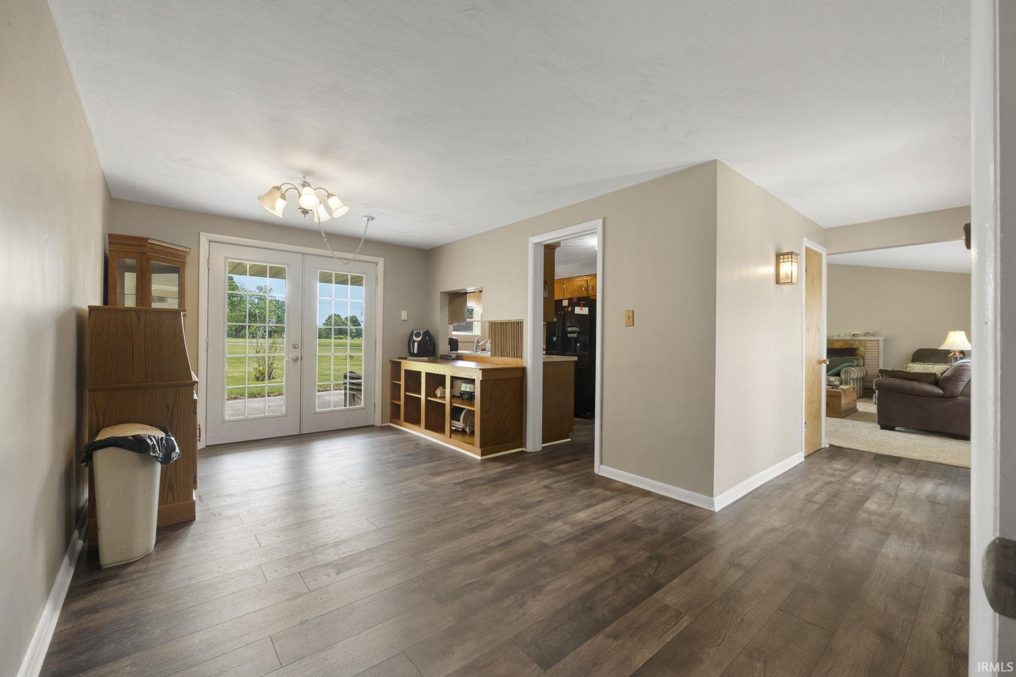 Photo 11 of 4824 Golfview Drive