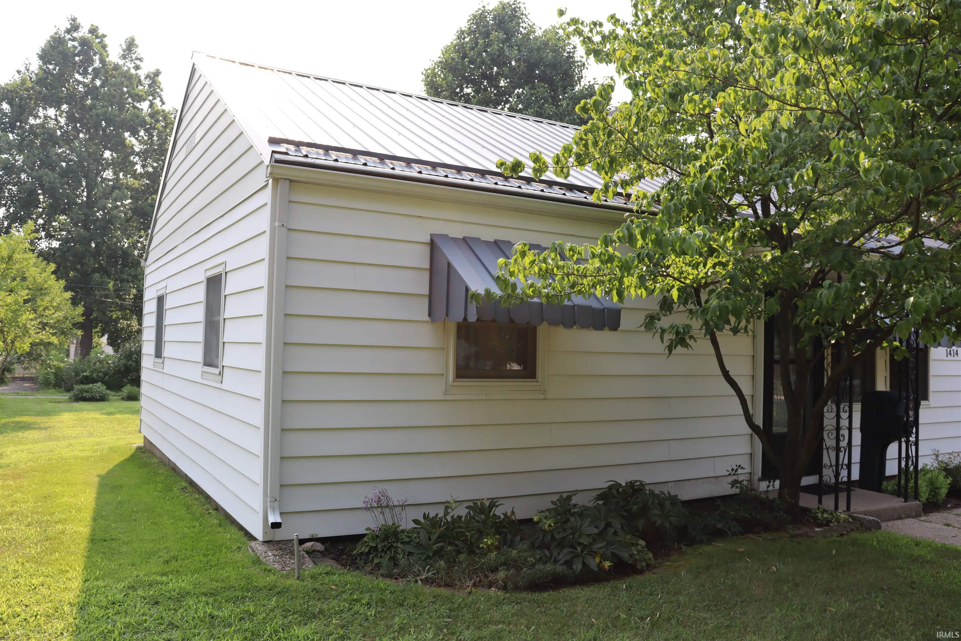 Photo 4 of 1414 Magnolia Avenue