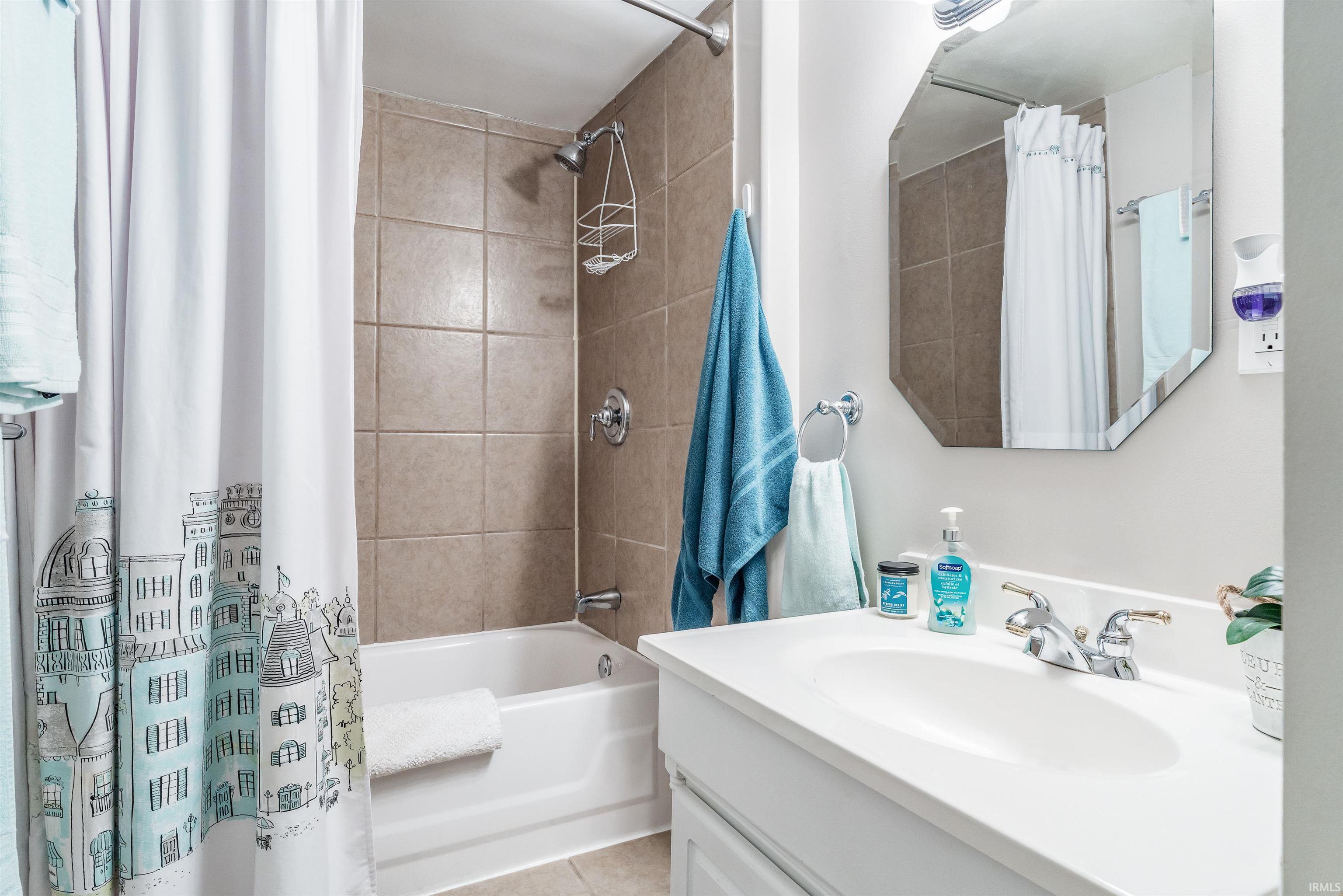 Photo 16 of 4124 Cadena Lane