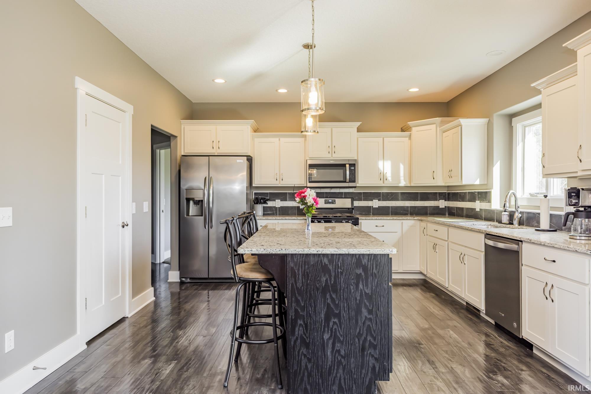 Photo 13 of 394 Carrara Cove