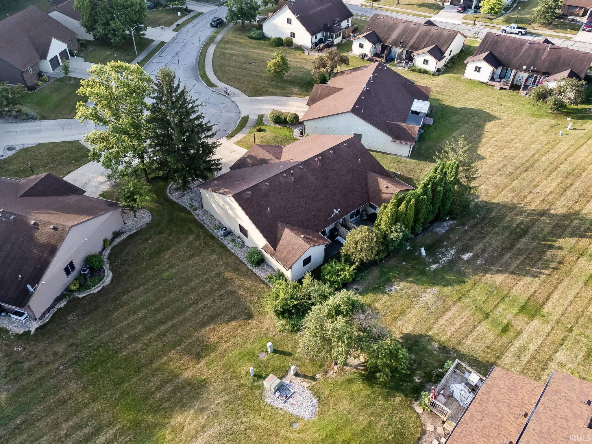 Photo 7 of 715 Shoreland Court
