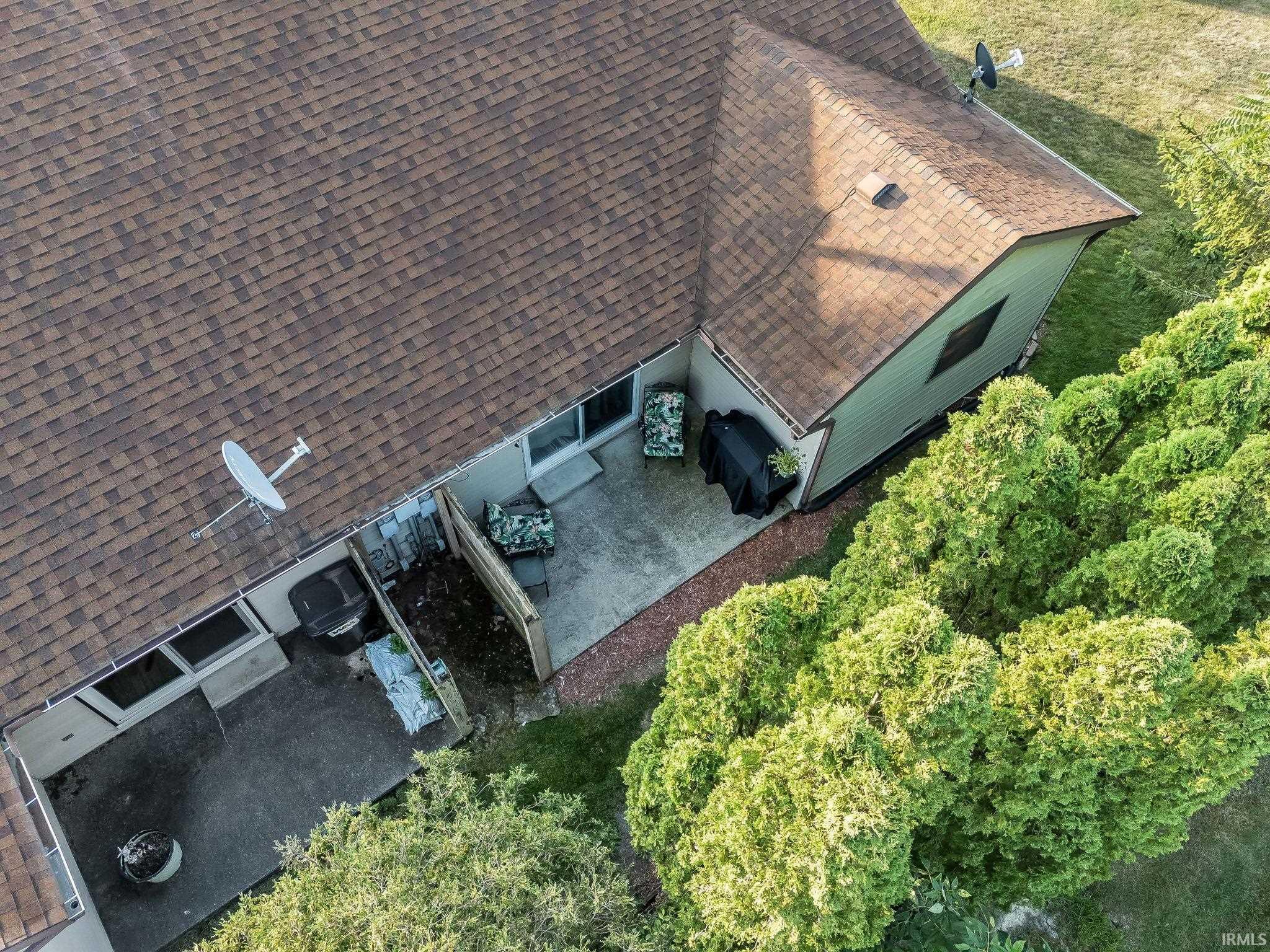 Photo 9 of 715 Shoreland Court