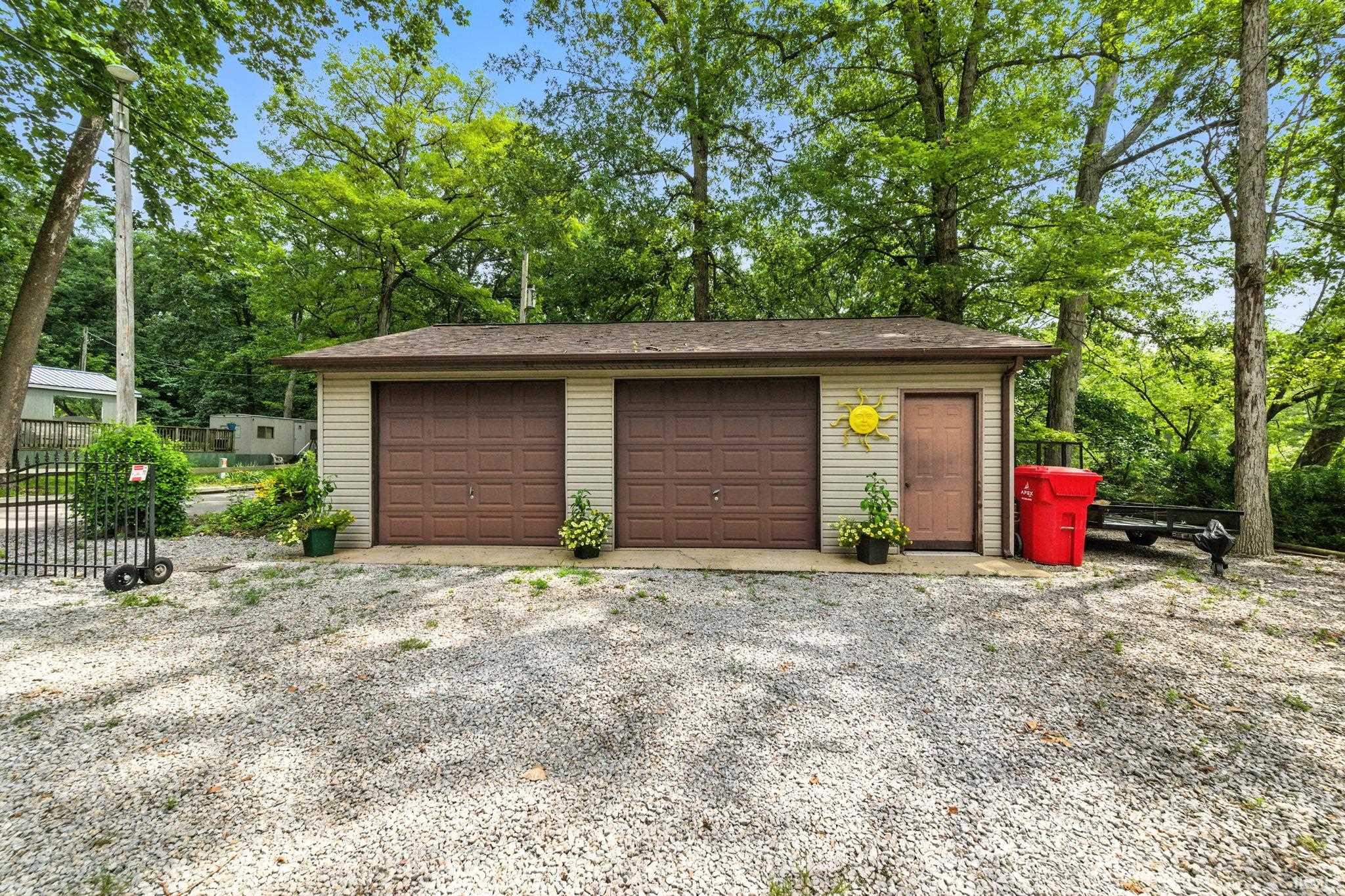 Homes for sale in Brookston, IN | 12154 W Horseshoe Bend Rd, Brookston, IN 47923 | MLS# 202530359