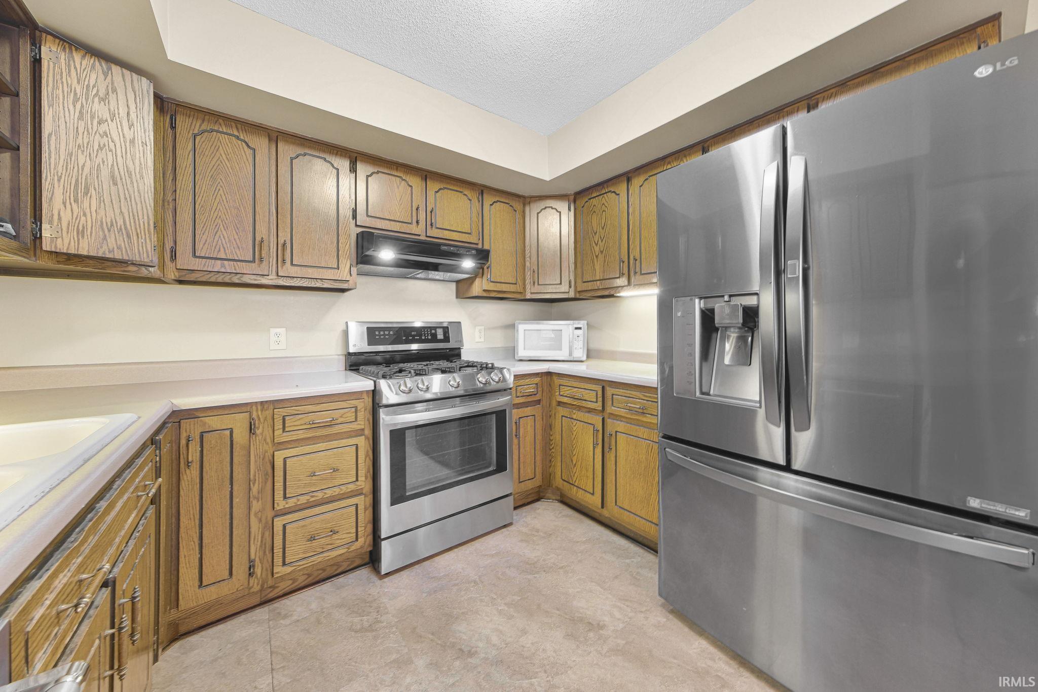 Photo 16 of 10407 Thatcher Court