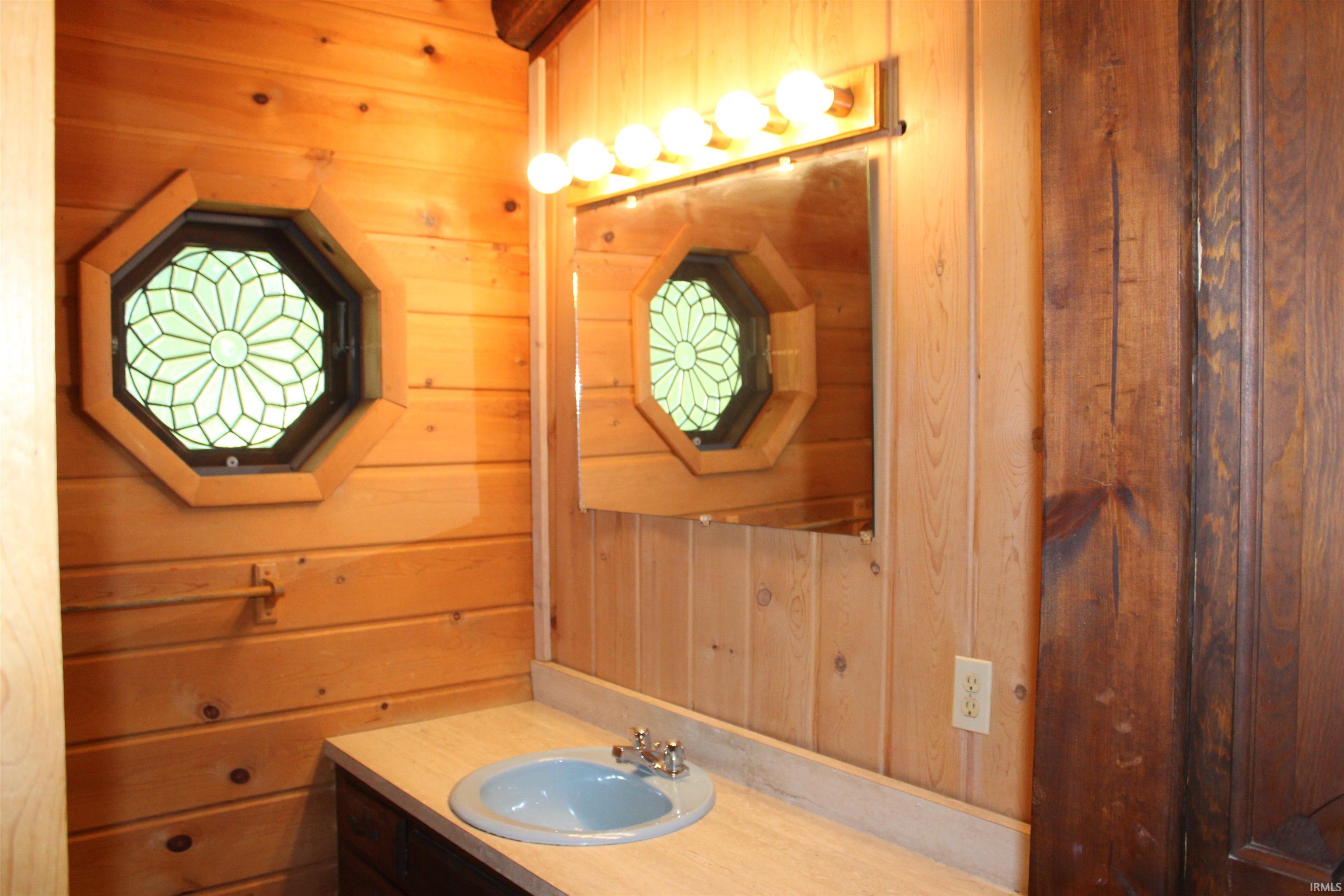 Photo 14 of 475 E 280 N