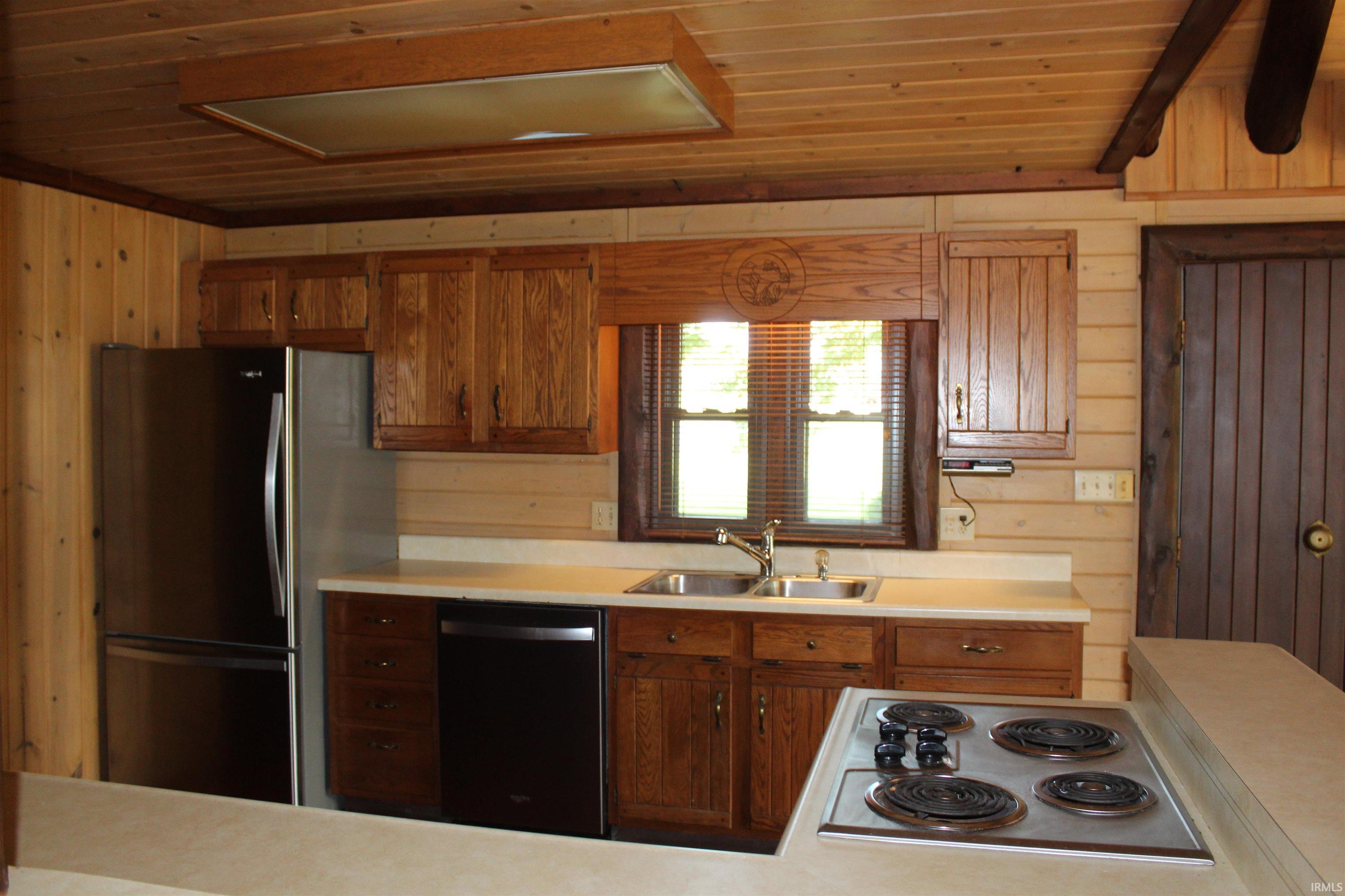 Photo 8 of 475 E 280 N