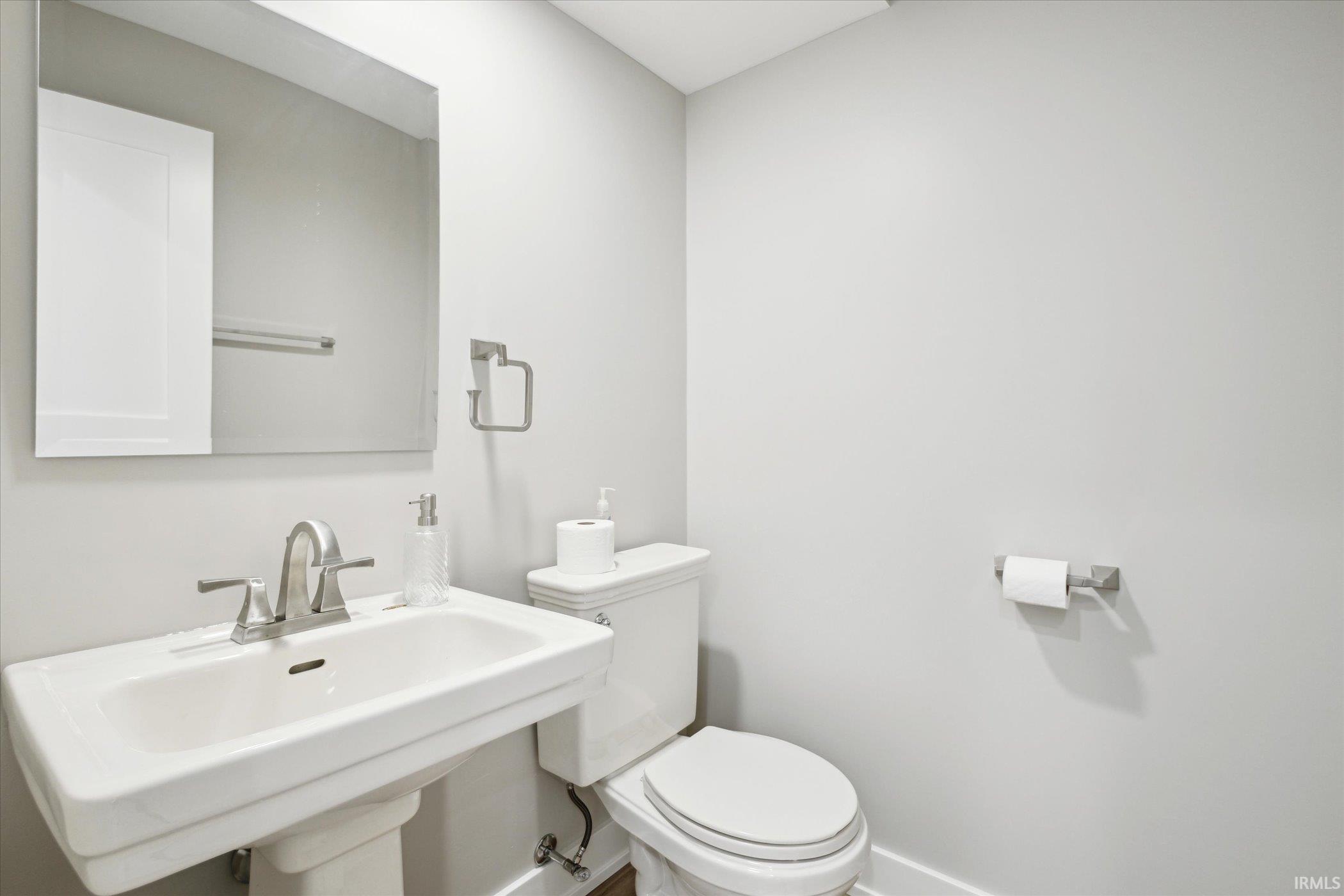 Photo 18 of 22694 Weatherby Lane