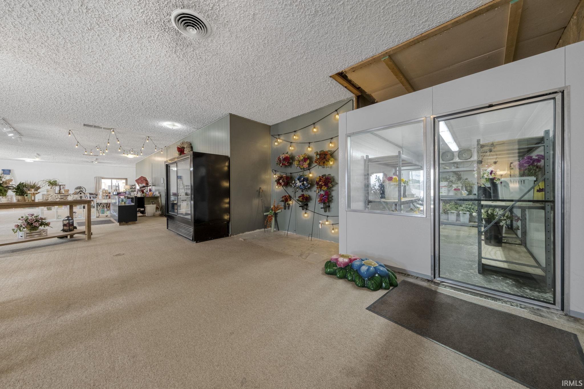 Photo 10 of 550 W Old Trail Road