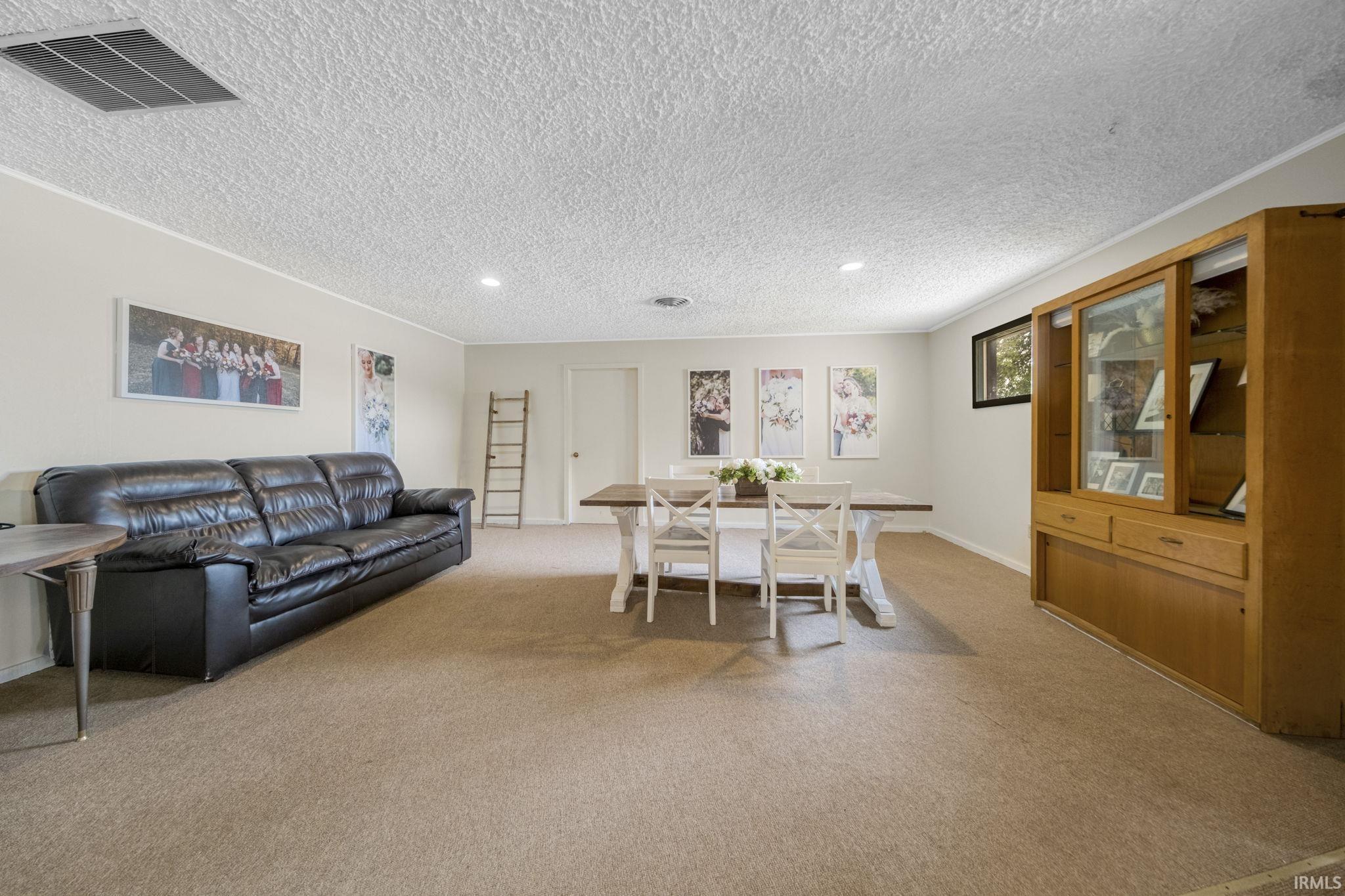 Photo 11 of 550 W Old Trail Road