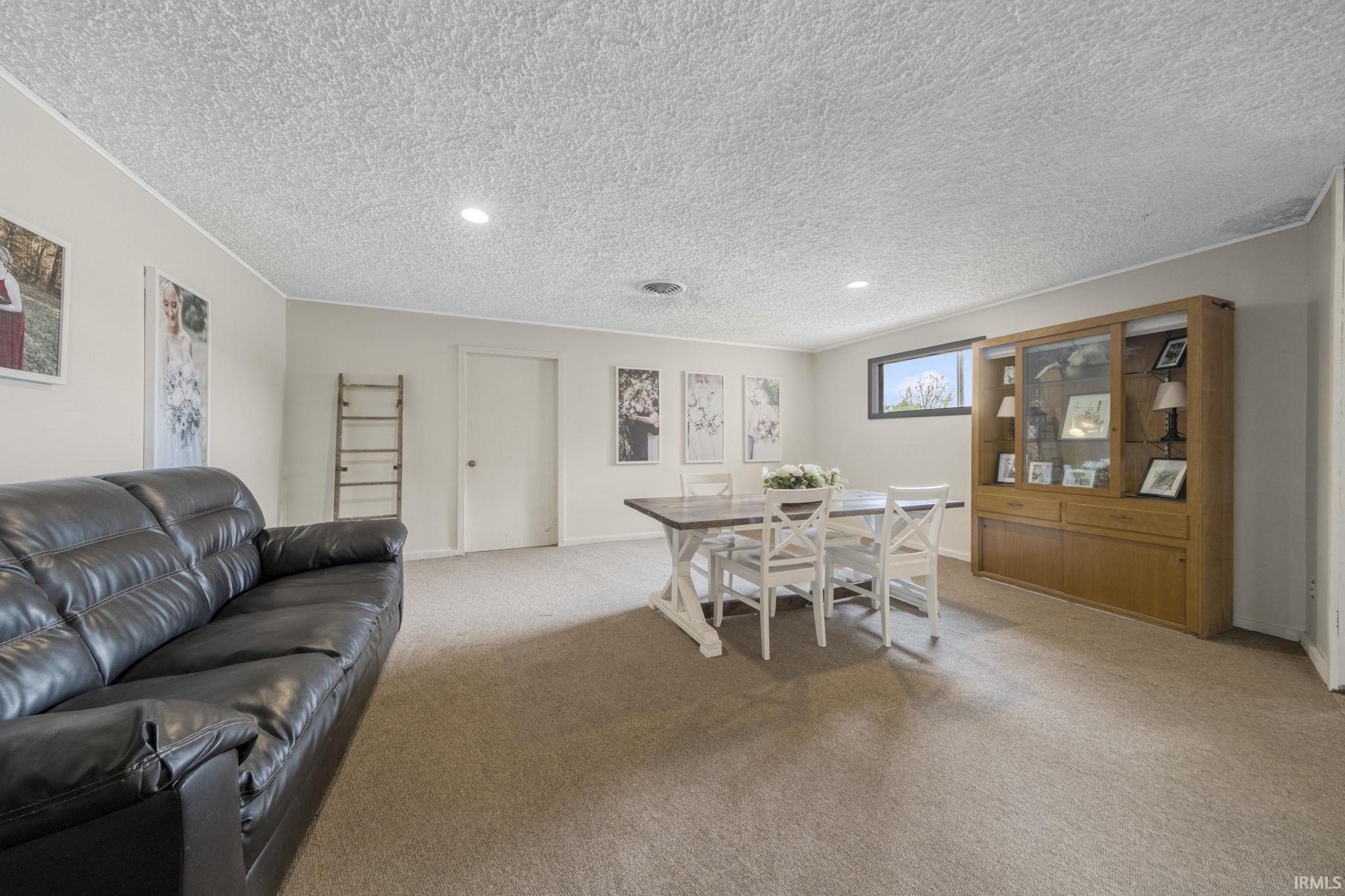 Photo 14 of 550 W Old Trail Road