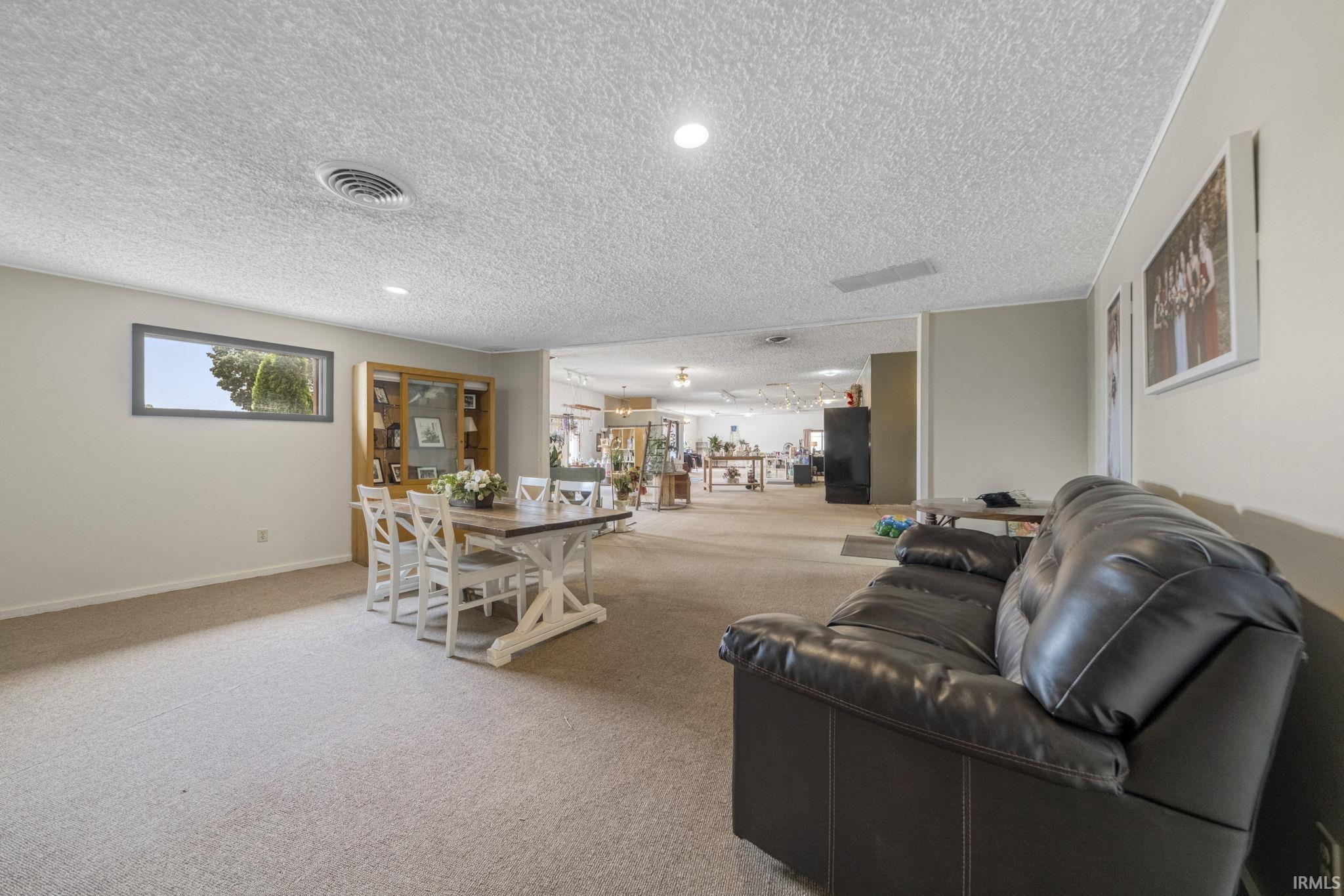 Photo 15 of 550 W Old Trail Road