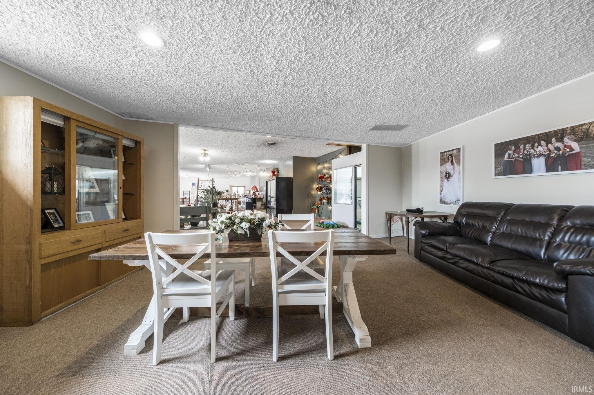 Photo 16 of 550 W Old Trail Road