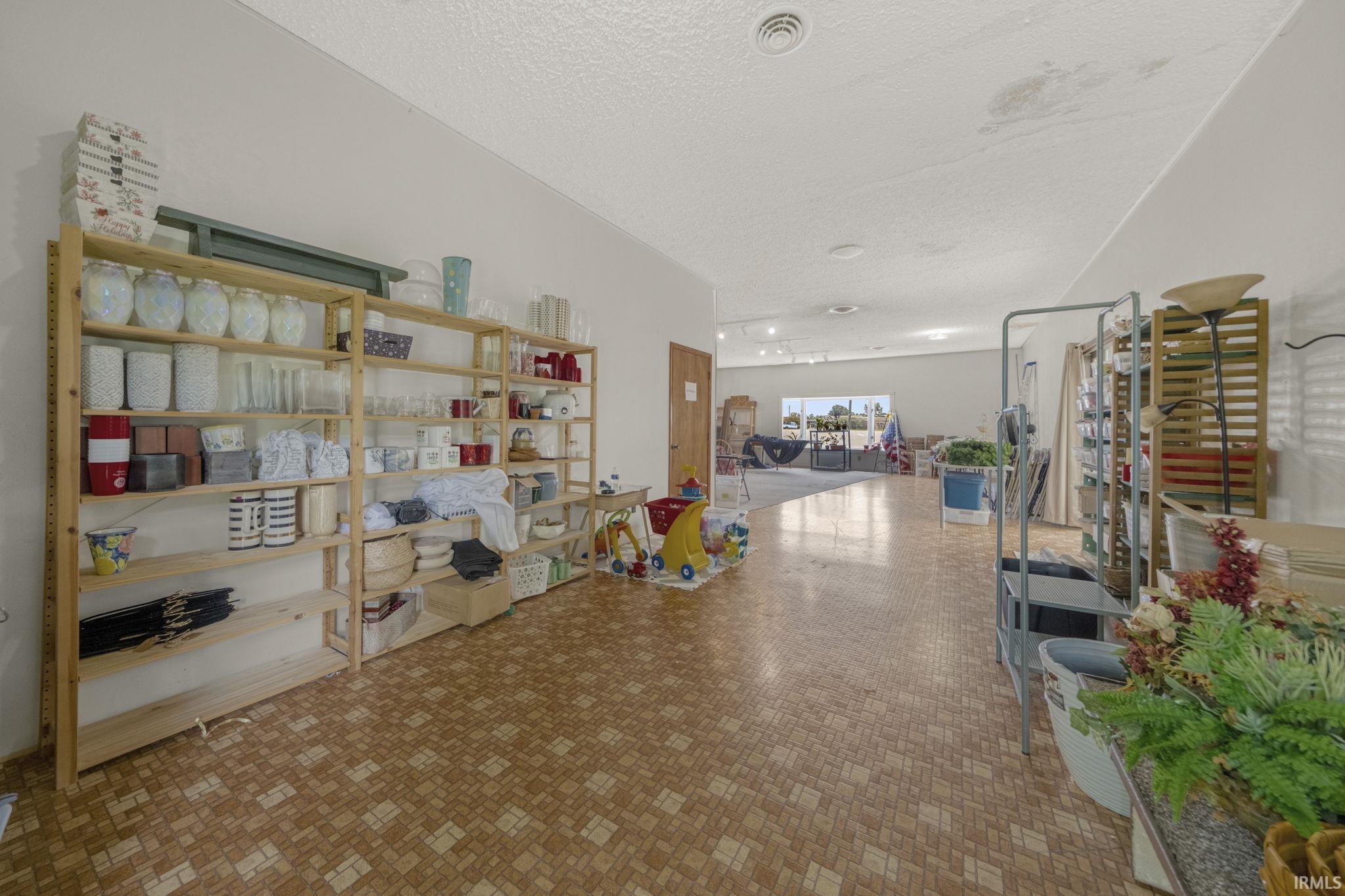 Photo 22 of 550 W Old Trail Road