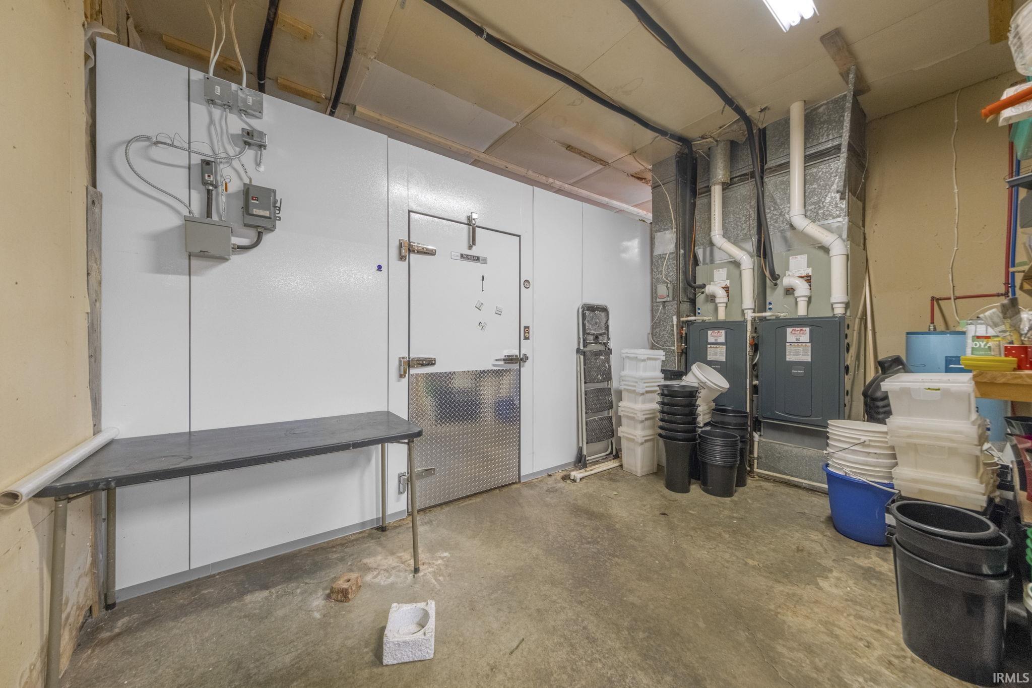 Photo 32 of 550 W Old Trail Road