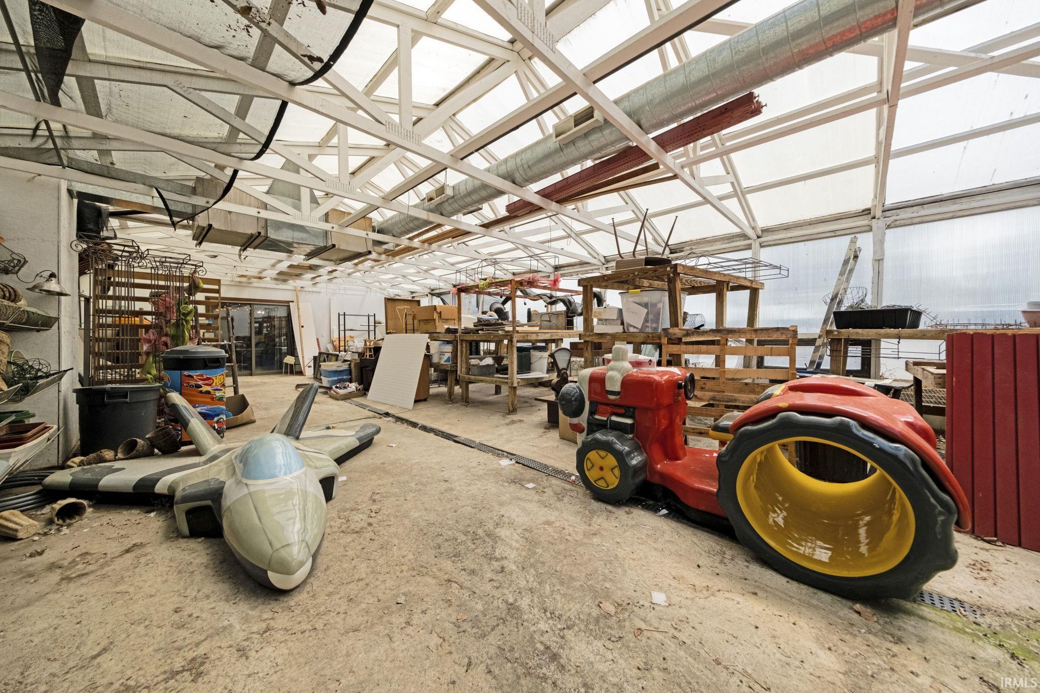 Photo 35 of 550 W Old Trail Road