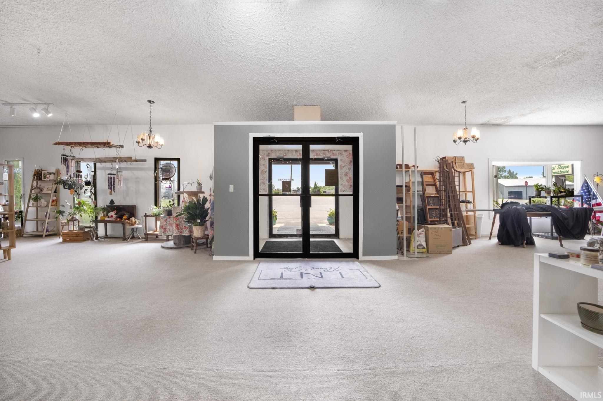 Photo 6 of 550 W Old Trail Road