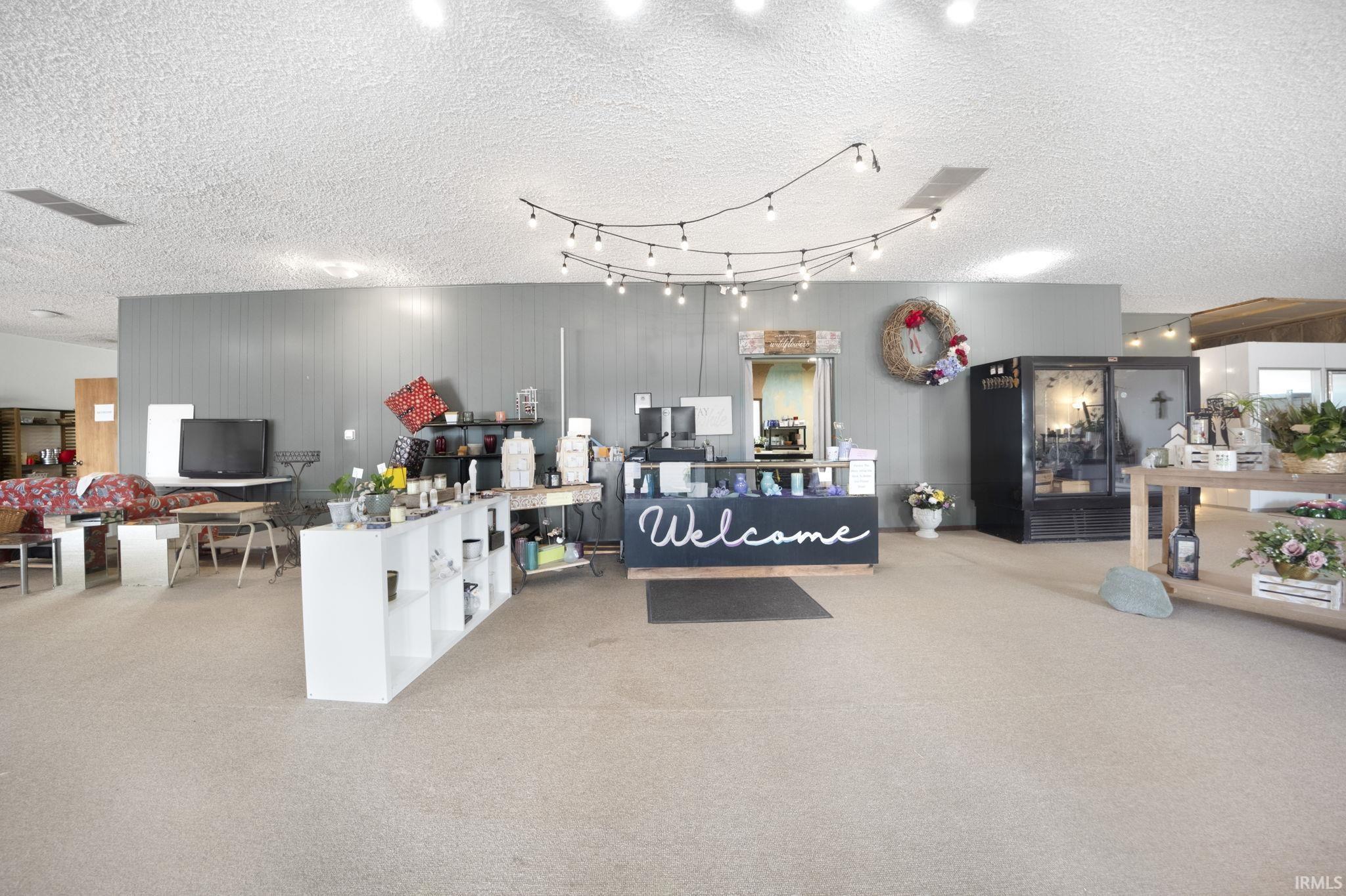 Photo 7 of 550 W Old Trail Road