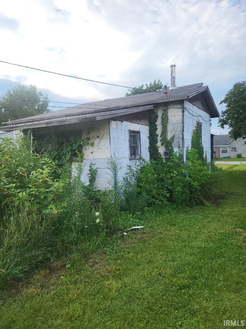 Homes for sale in Marion, IN | 114 E Christy St, Marion, IN 46952 | MLS# 202530593