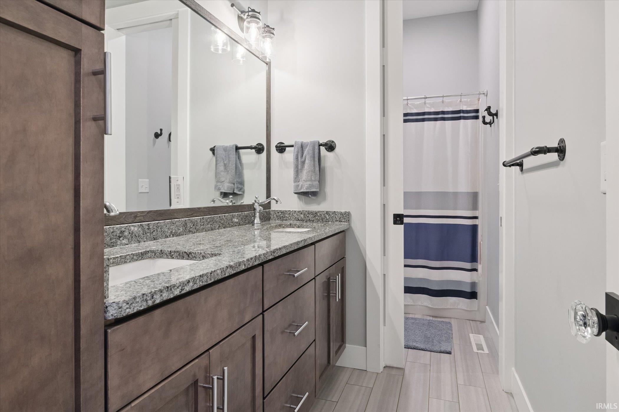 Photo 17 of 30356 Blackhawk Drive