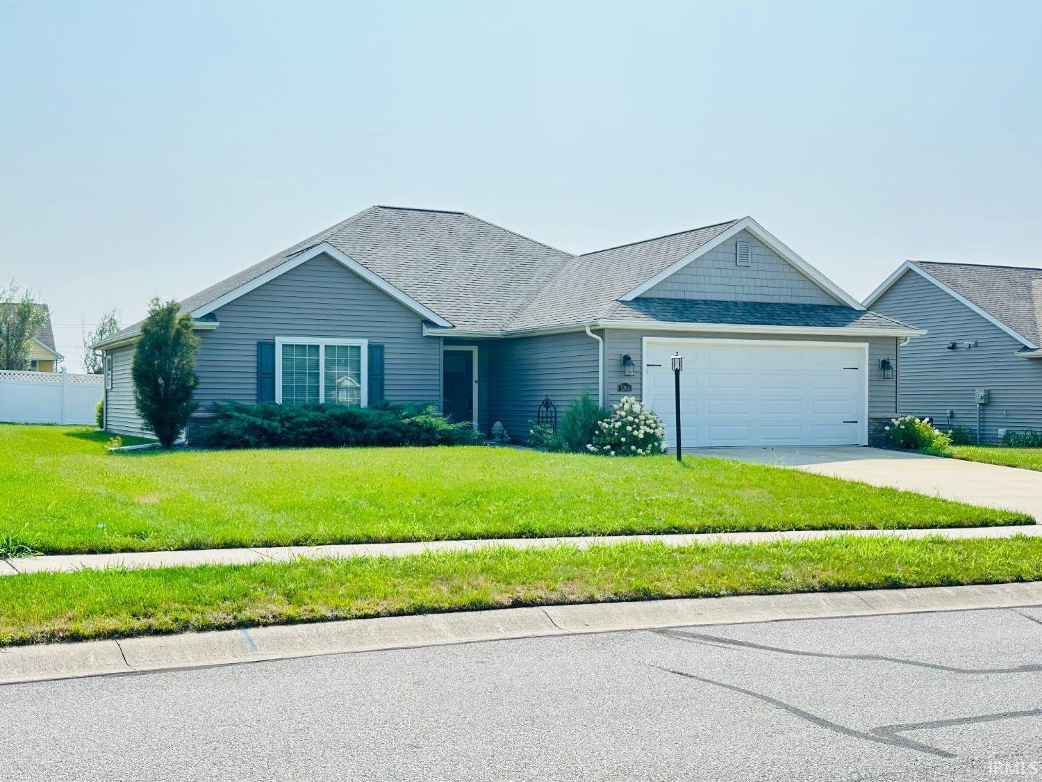 Photo 2 of 1704 Pinelock Court