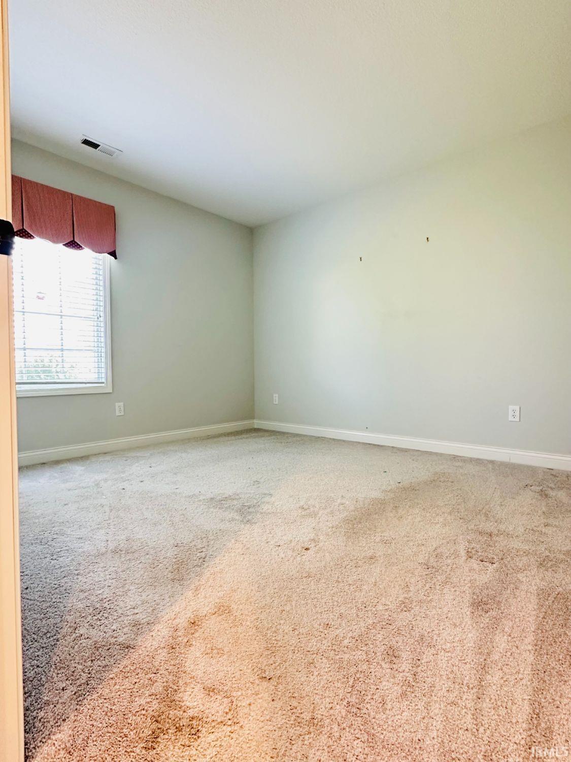 Photo 33 of 1704 Pinelock Court