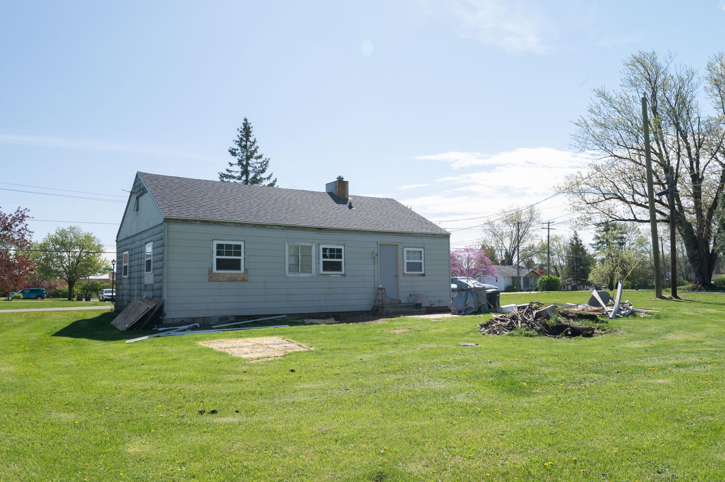 Photo 11 of 1406 Reckeweg Road