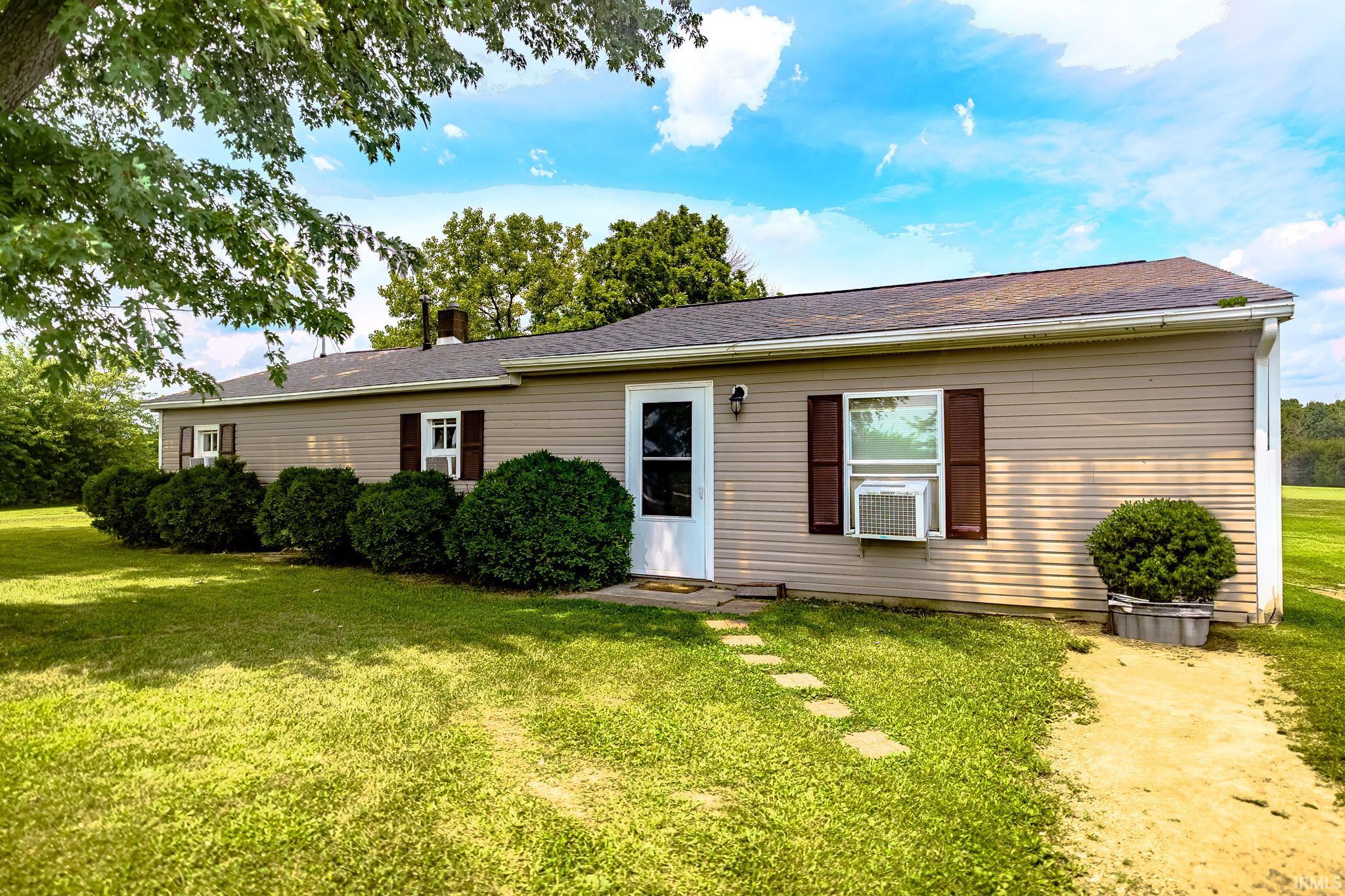 Homes for sale in Williamsport, IN | 2118 W Tower Rd, Williamsport, IN 47993 | MLS# 202530622