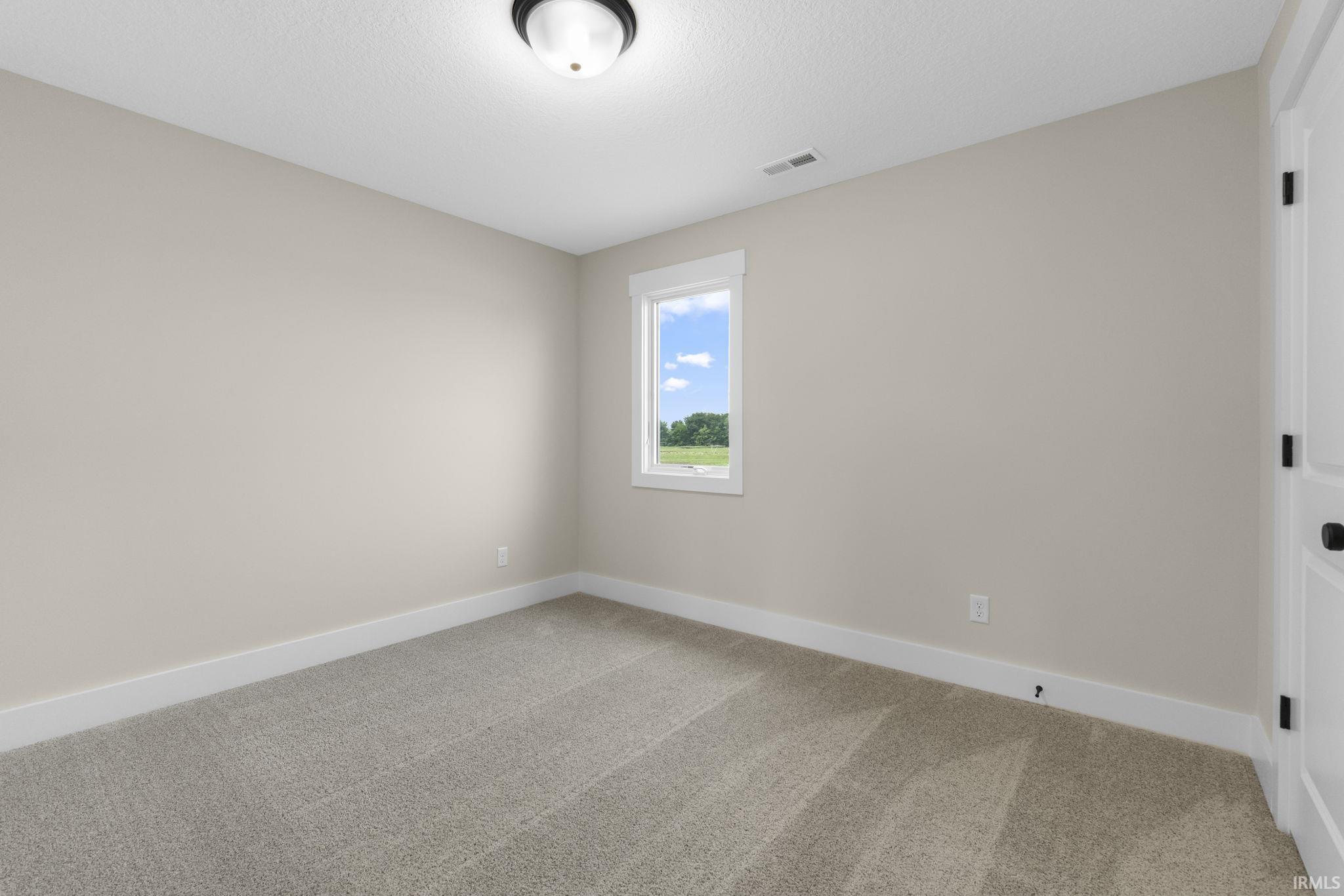 Photo 33 of 511 Caribou Crossing