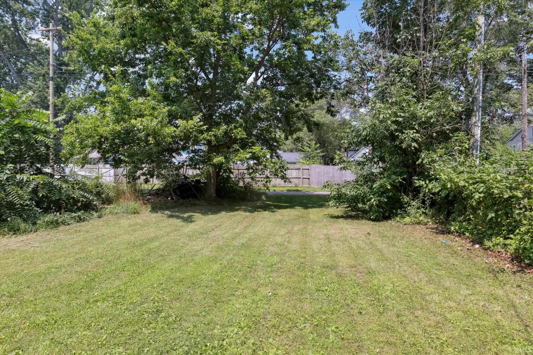 Homes for sale in Elkhart, IN | 714 W Blaine Ave, Elkhart, IN 46516 | MLS# 202530747